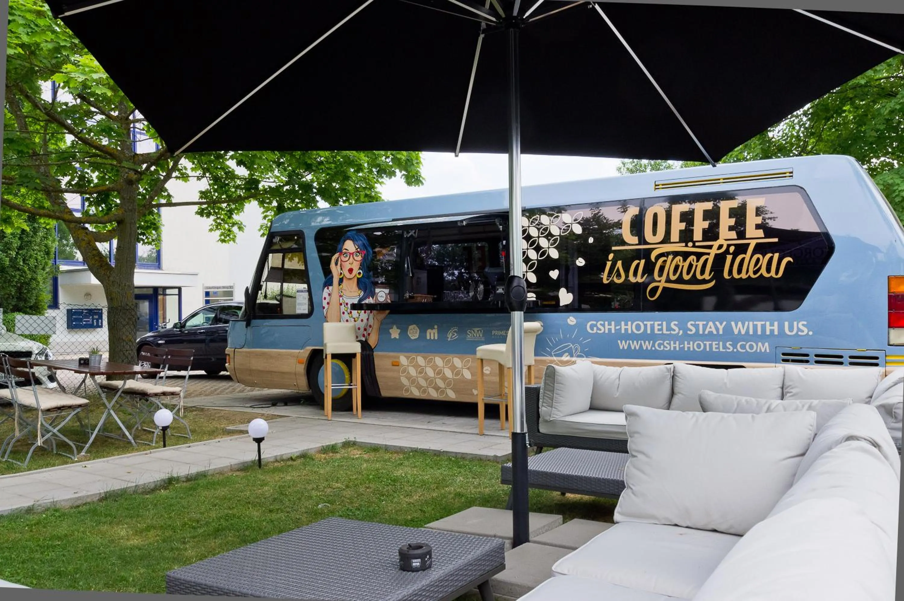 Restaurant/places to eat in Arthotel ANA Neotel