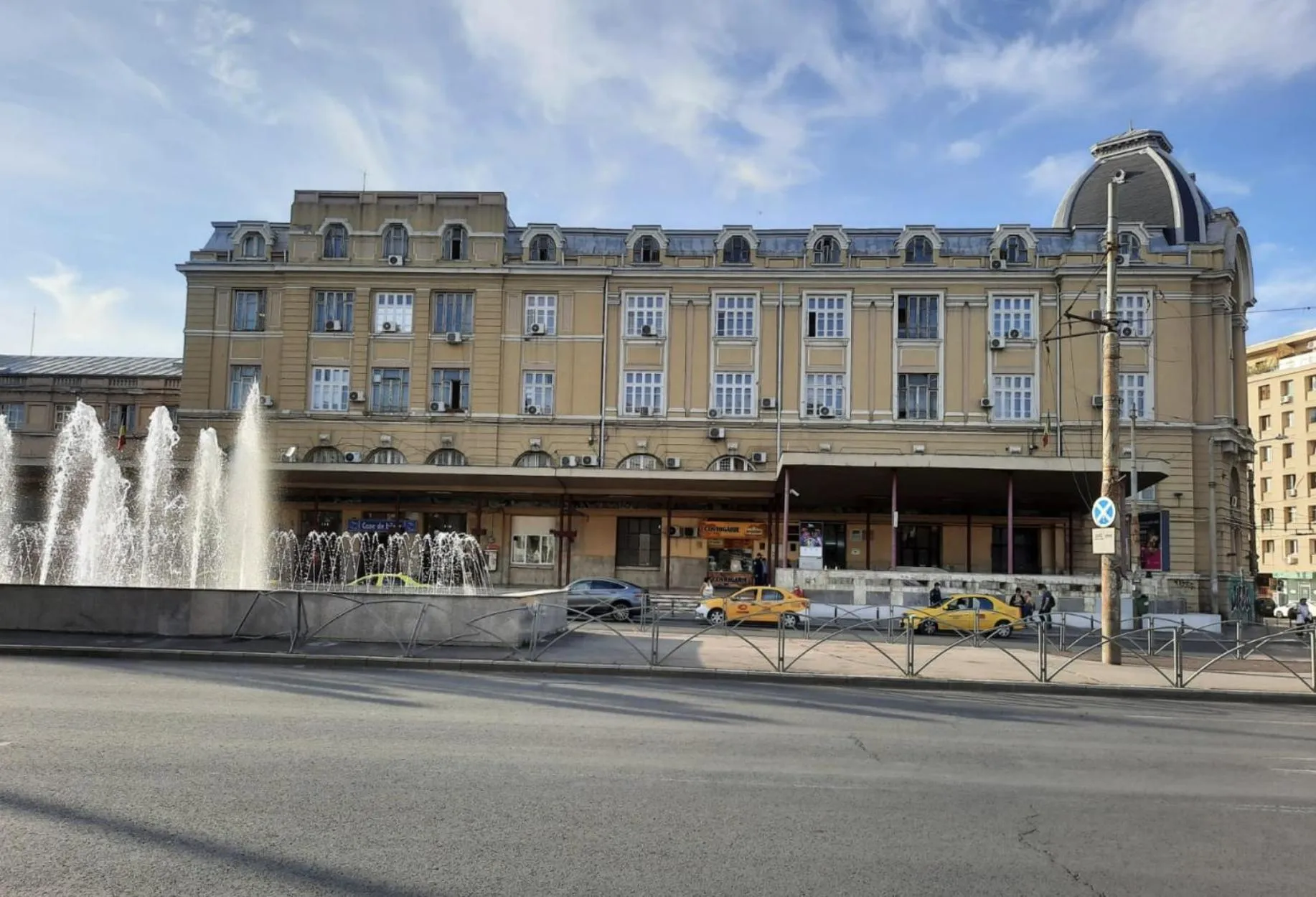 Nearby landmark in Luxury City Center Apartment - Bucharest Railways Station