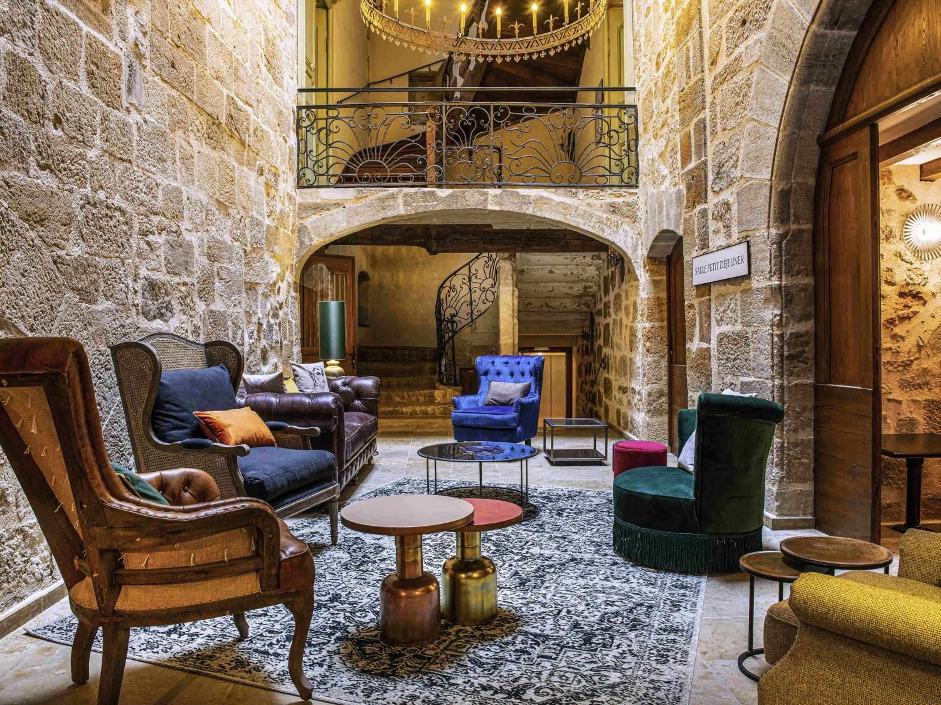 Property building in Mercure Figeac Viguier du Roy