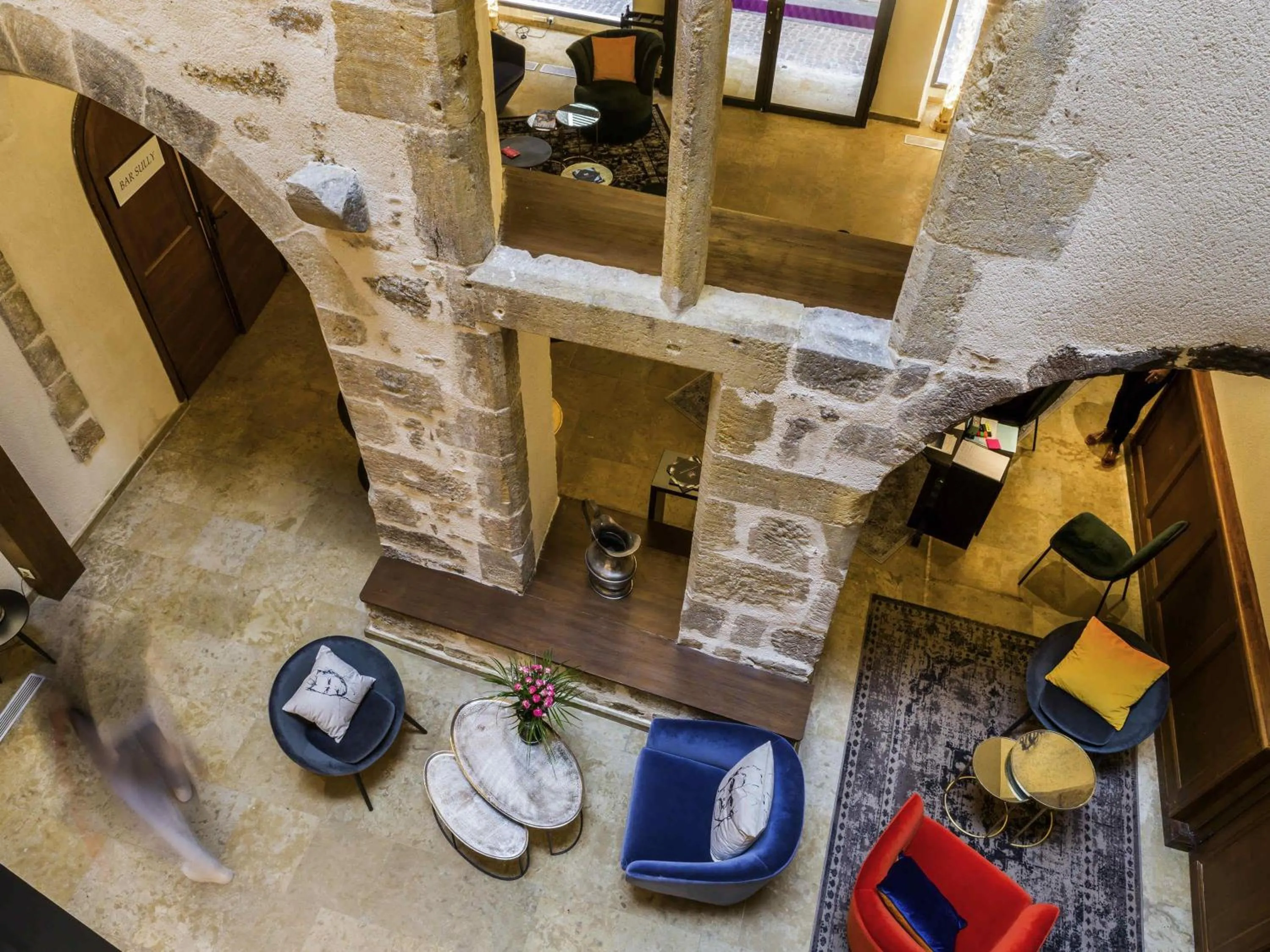 Lounge or bar in Mercure Figeac Viguier du Roy