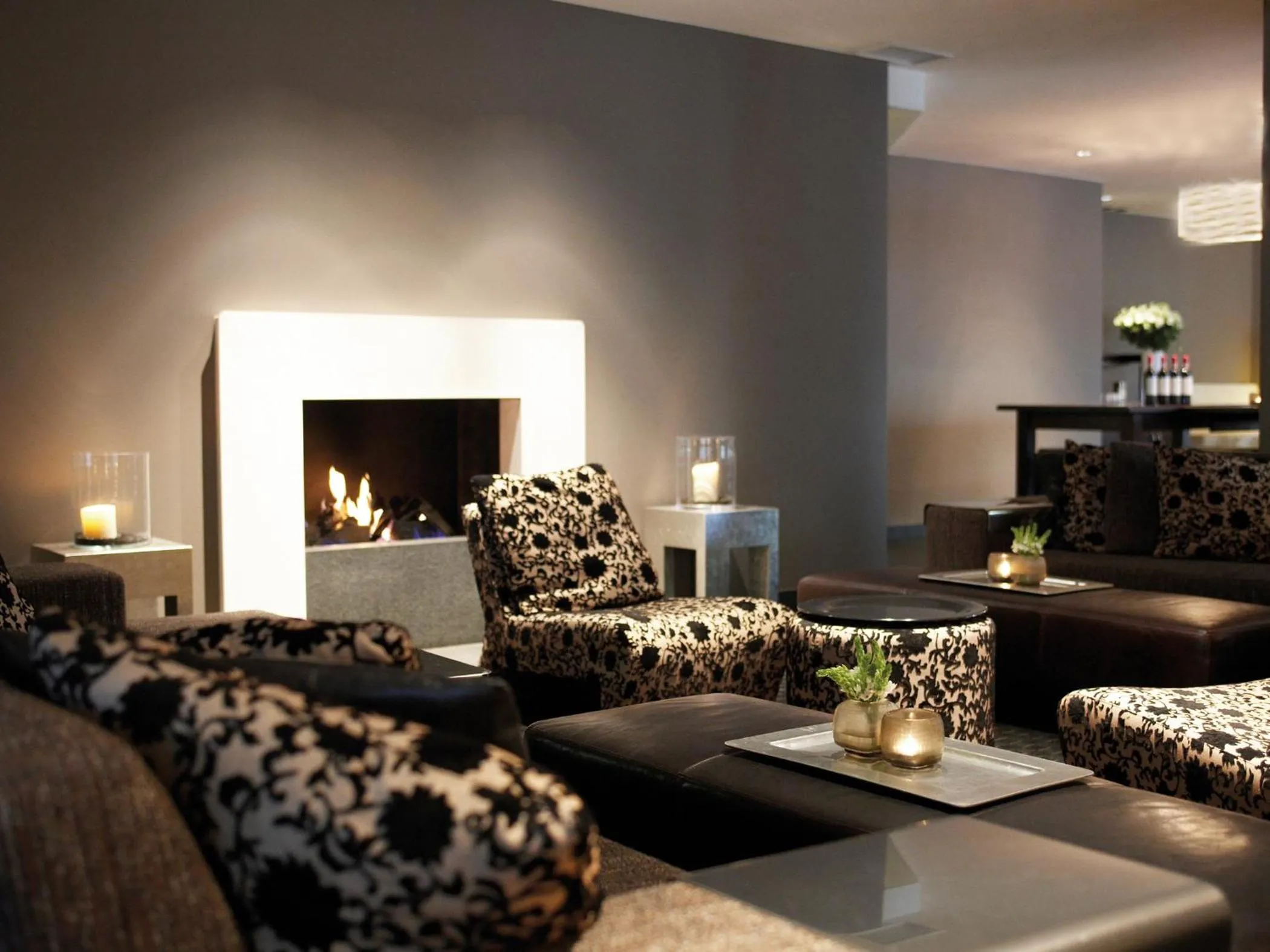 Lounge or bar in Boston Hotel HH