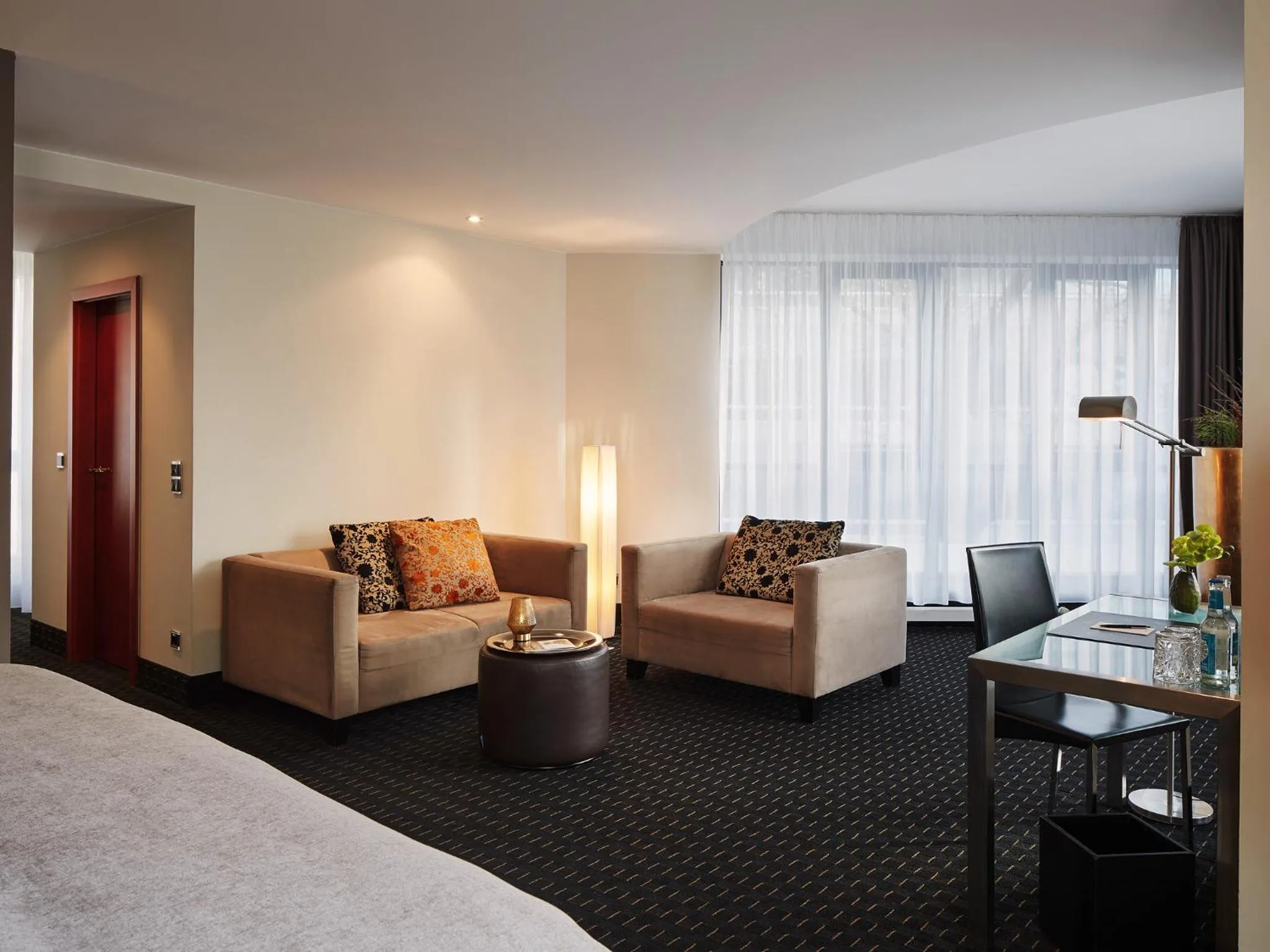 Photo of the whole room, Bed in Boston Hotel HH