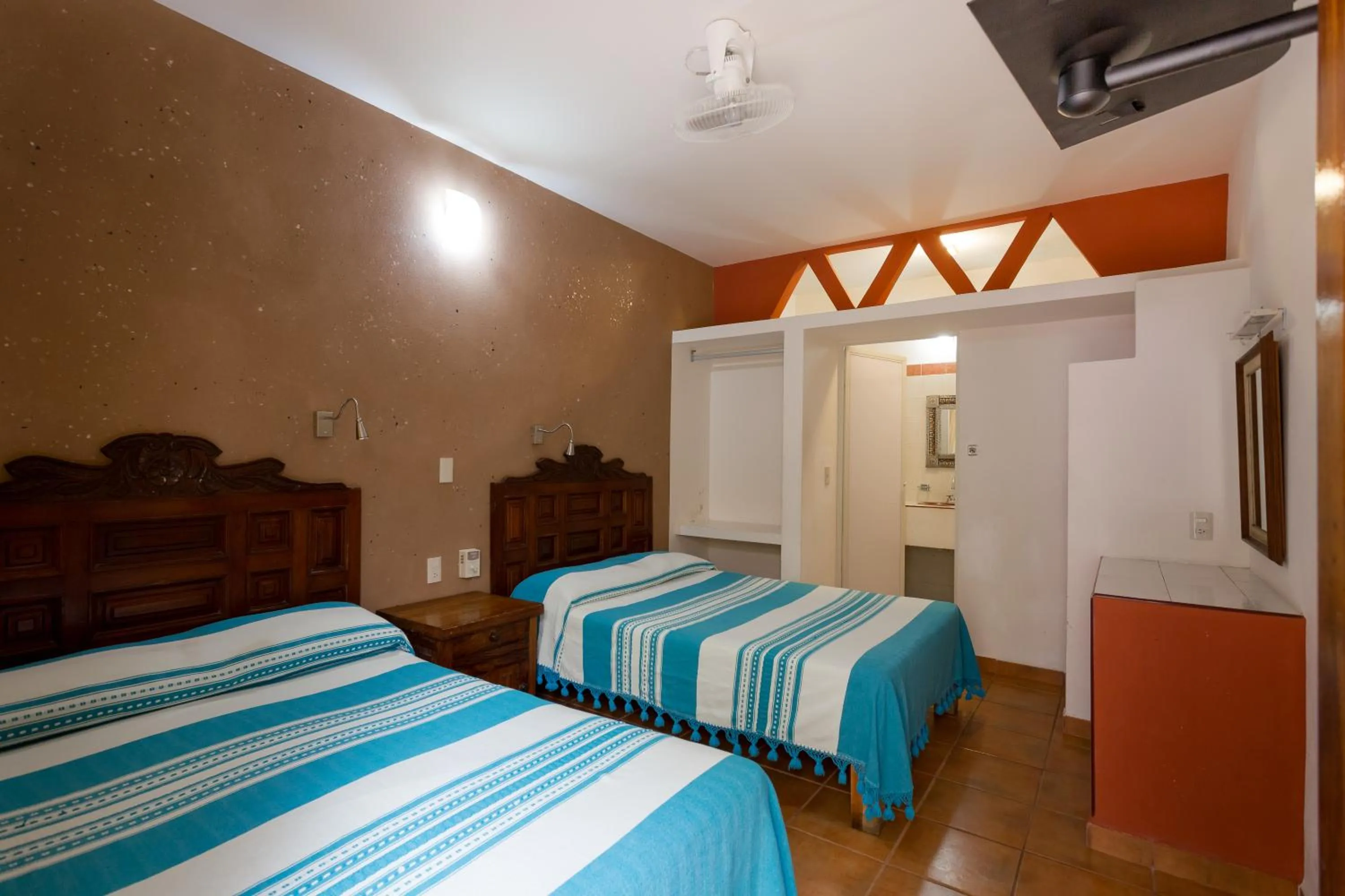 Deluxe Double Room with Two Double Beds in Hotel Hortencia