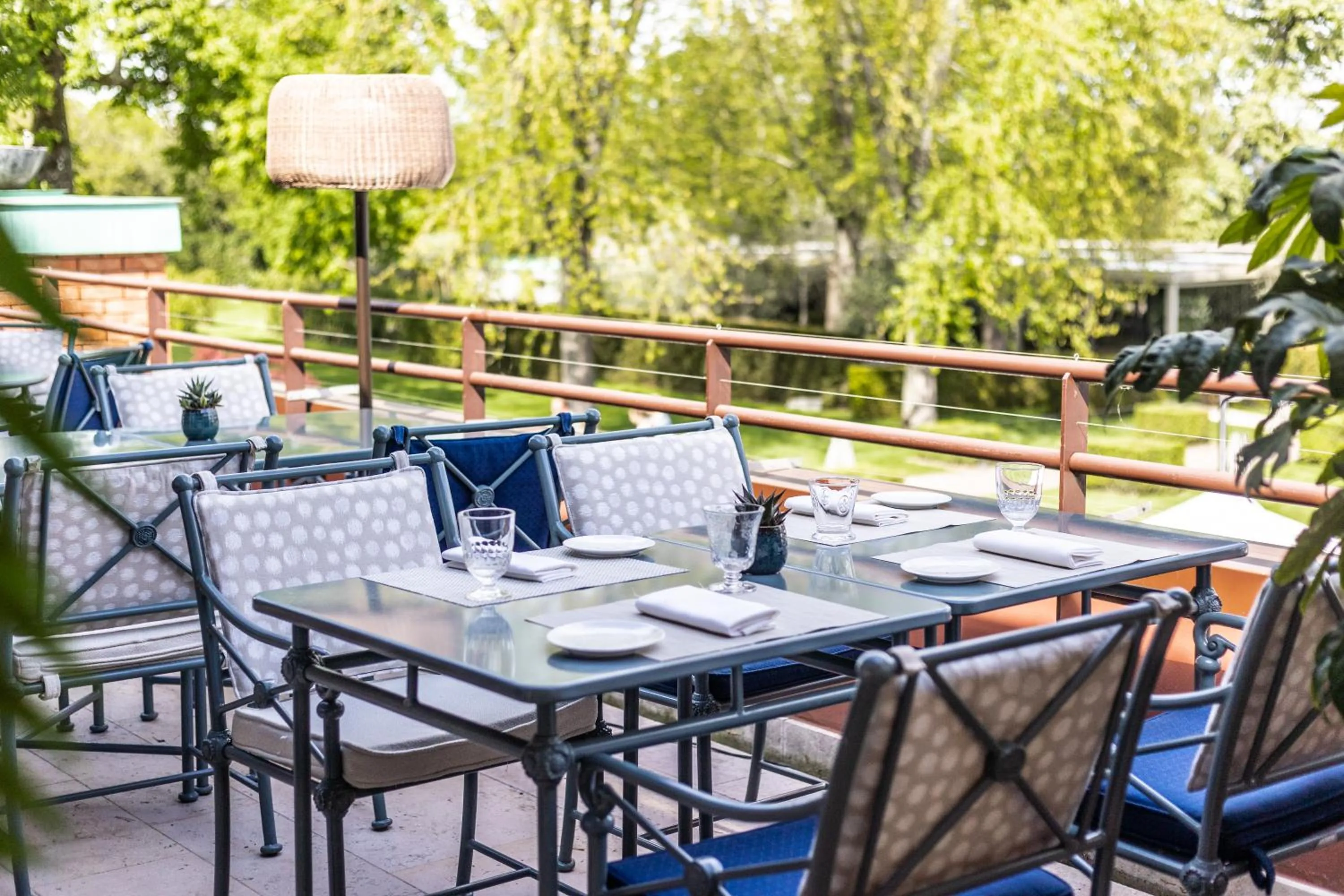 Restaurant/places to eat in La Réserve Genève Hotel & Spa