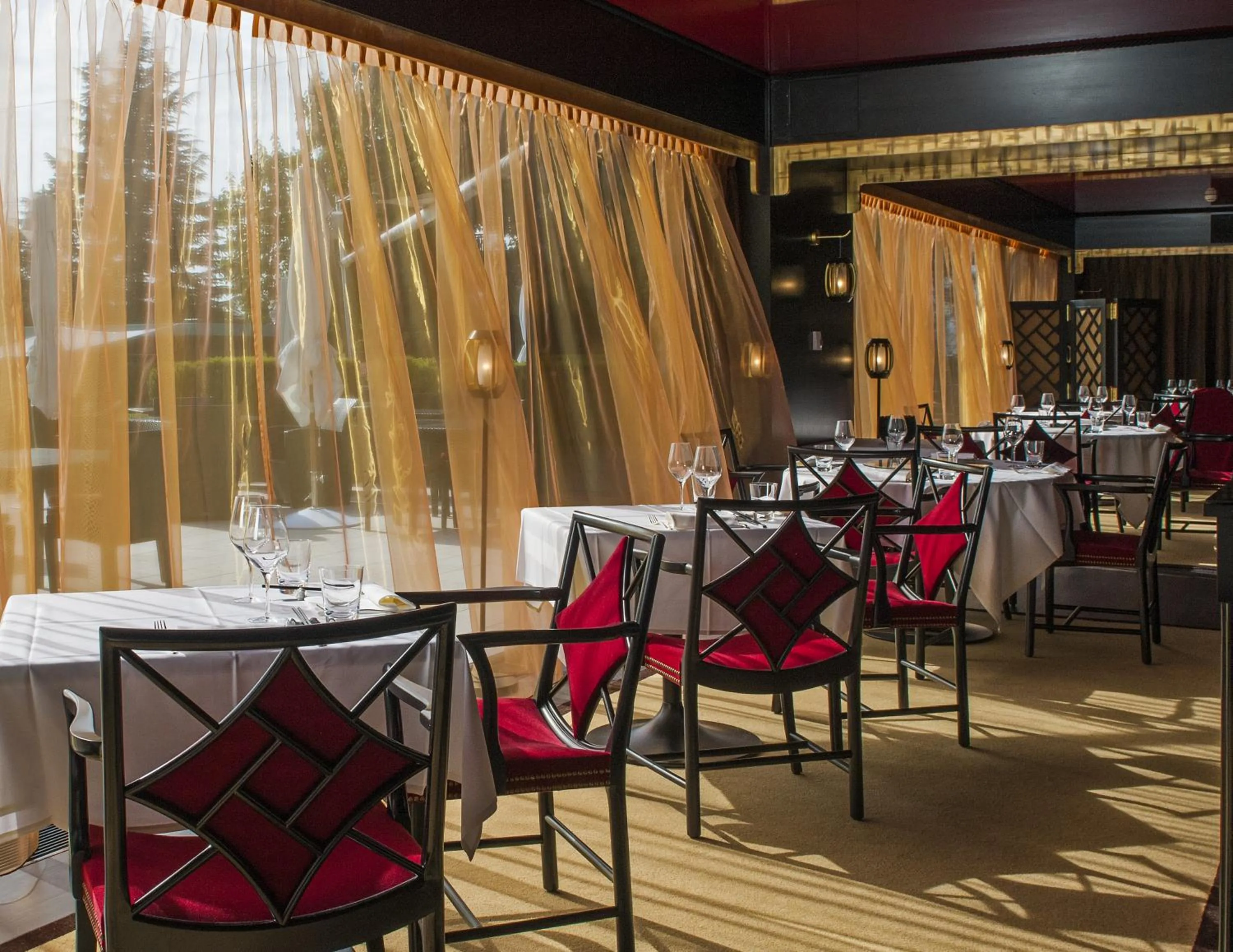 Restaurant/places to eat in La Réserve Genève Hotel & Spa