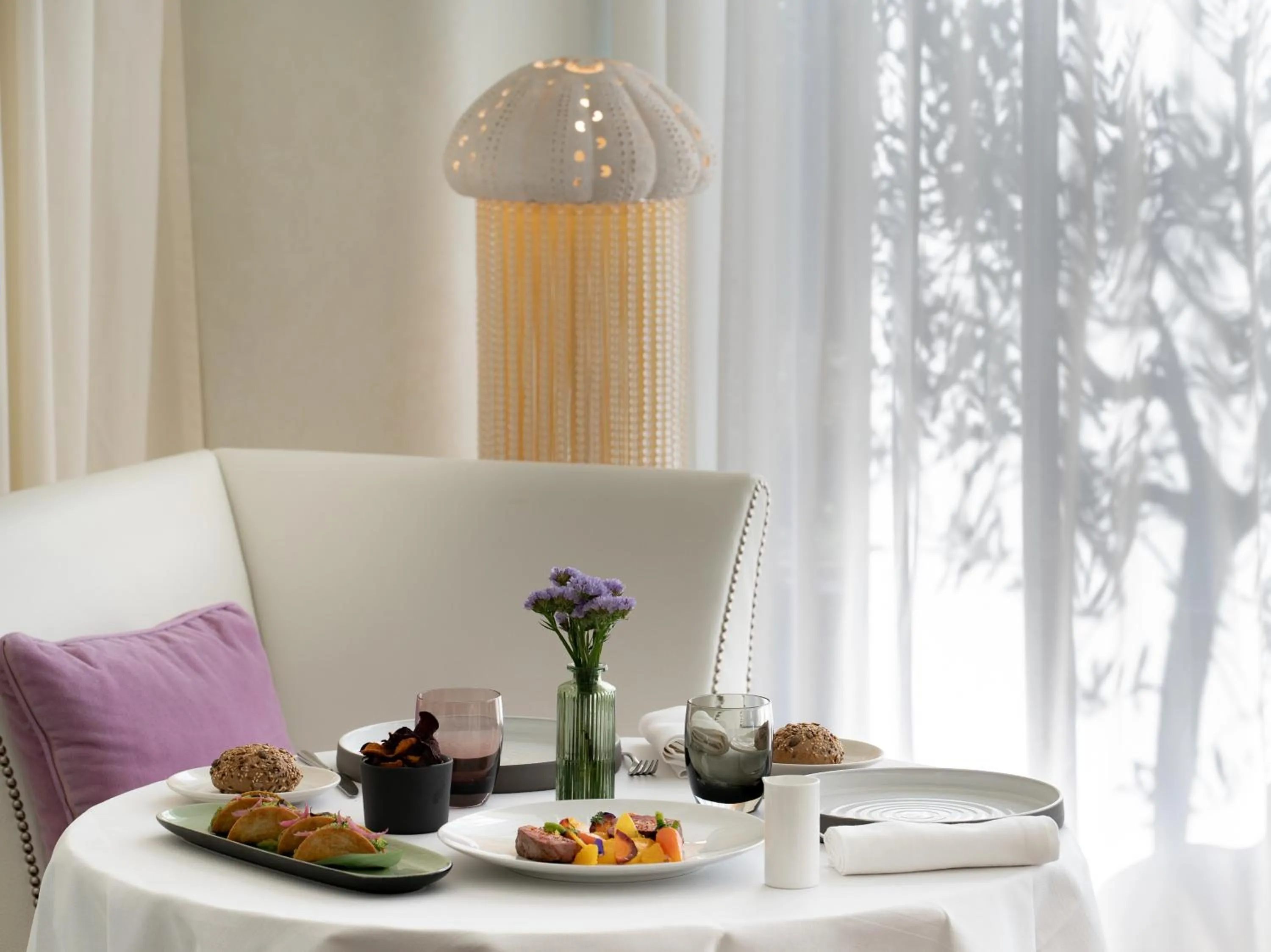 Restaurant/places to eat in La Réserve Genève Hotel & Spa