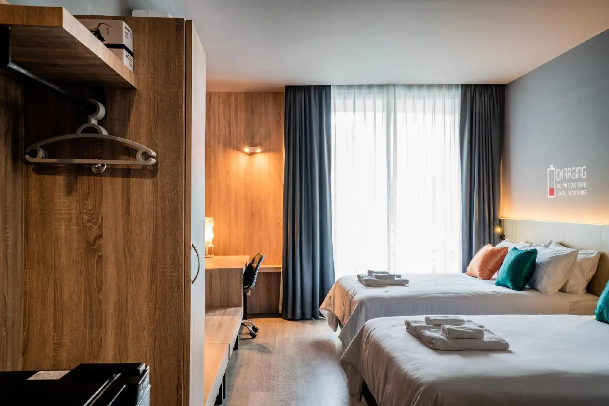 Family Room in TK Bed Family Room in TK Bed