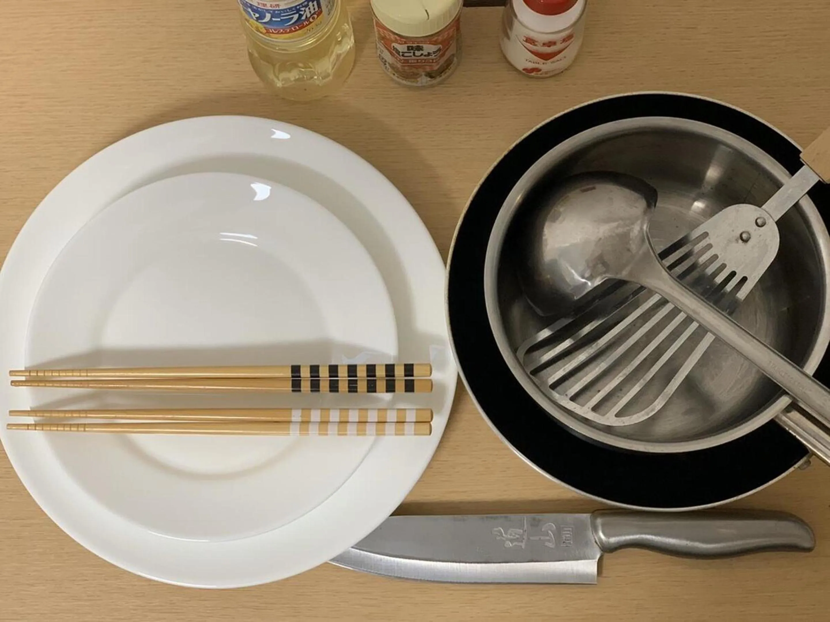 Kitchen or kitchenette in goom Hotel Nakasu R-Tenjin