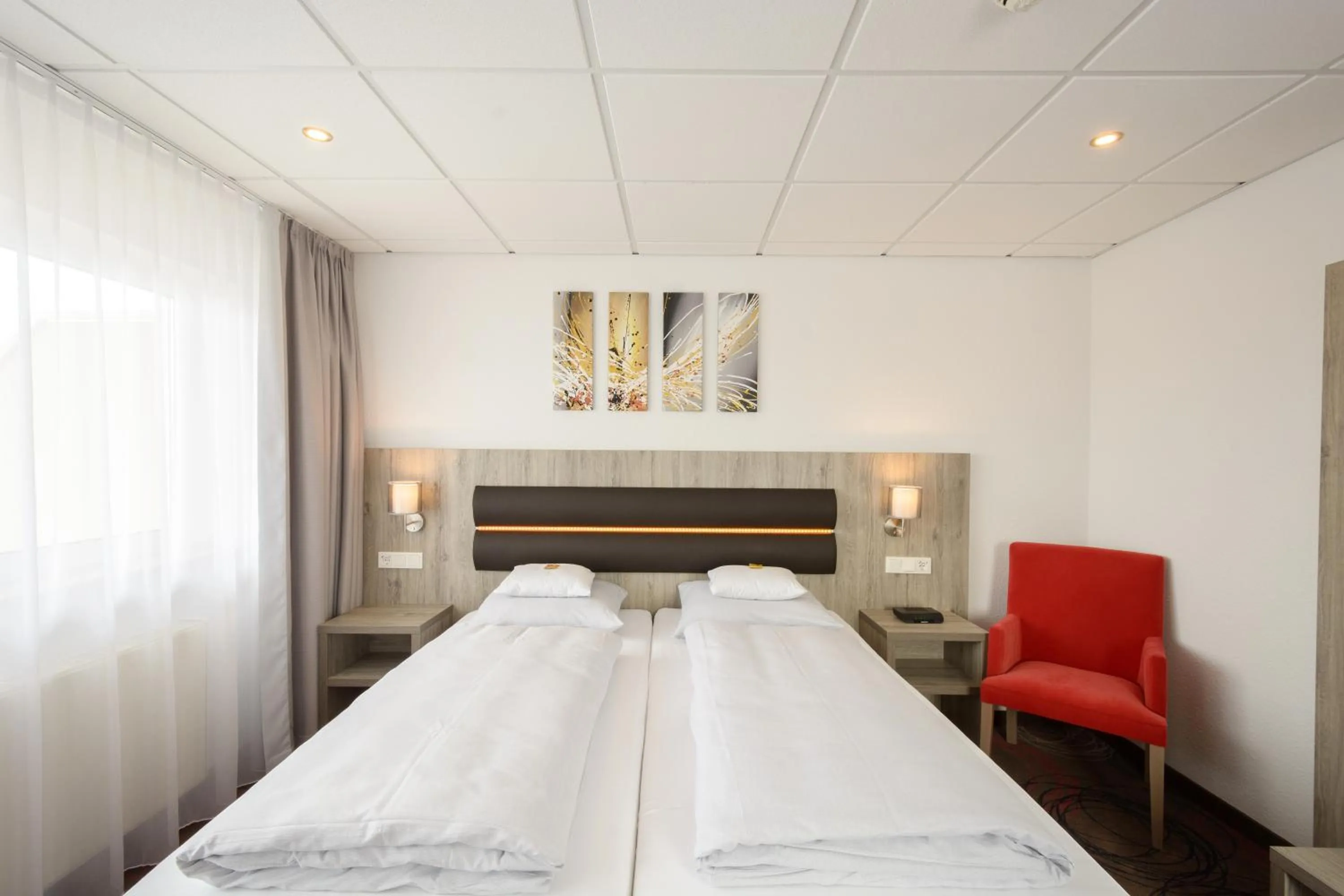 Photo of the whole room, Bed in Hotel Engelhorn