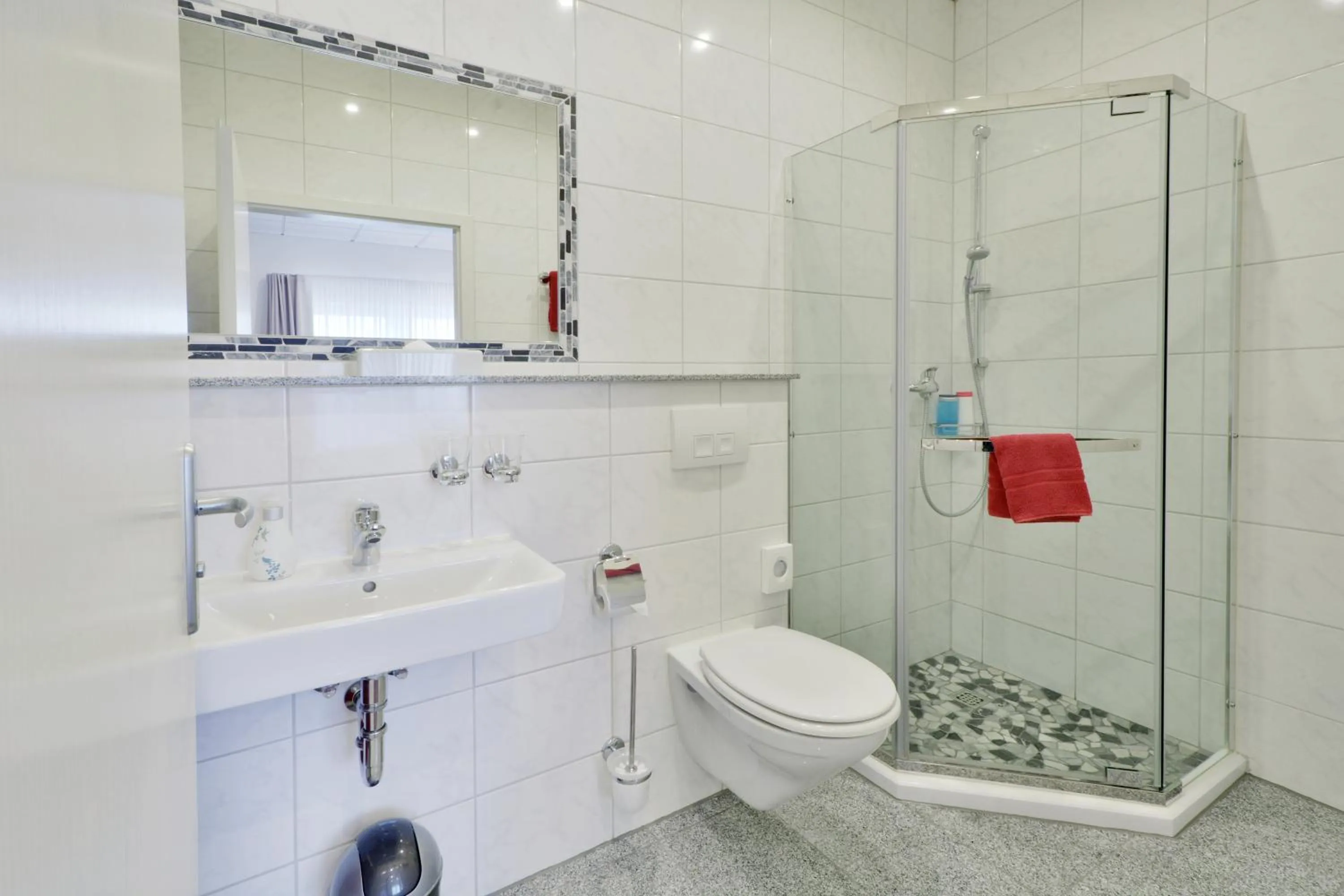 Photo of the whole room in Hotel Engelhorn