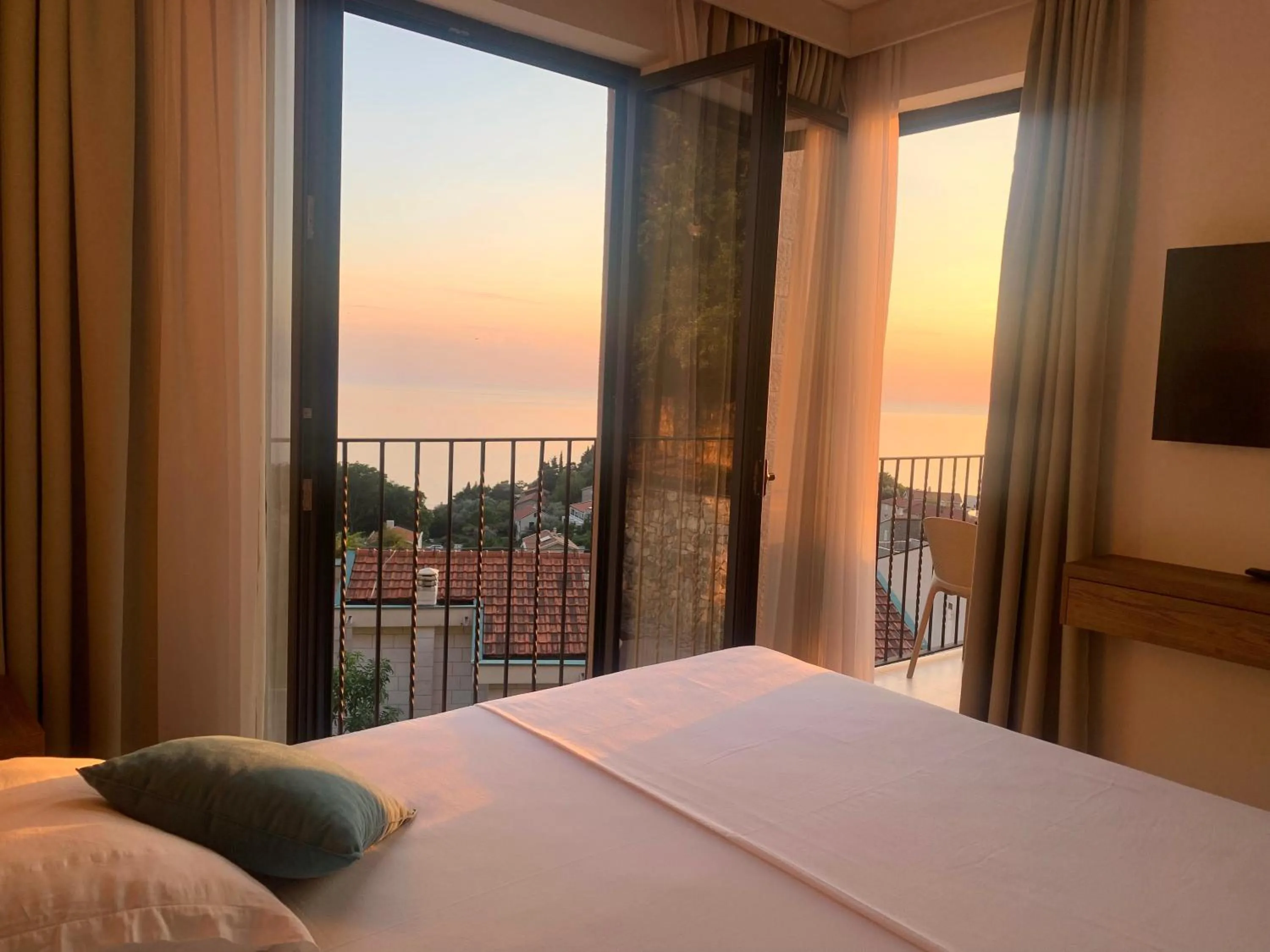 Bed in REZEVICI BOUTIQUE VILLA