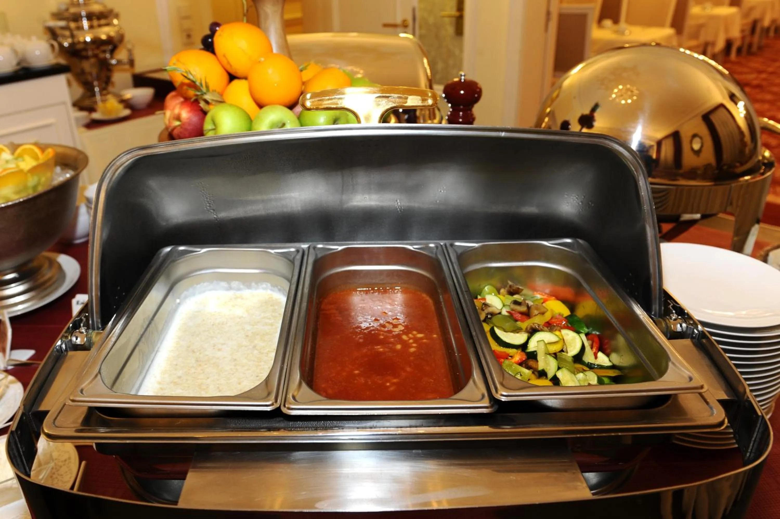 Food in HELIOPARK Bad Hotel Zum Hirsch