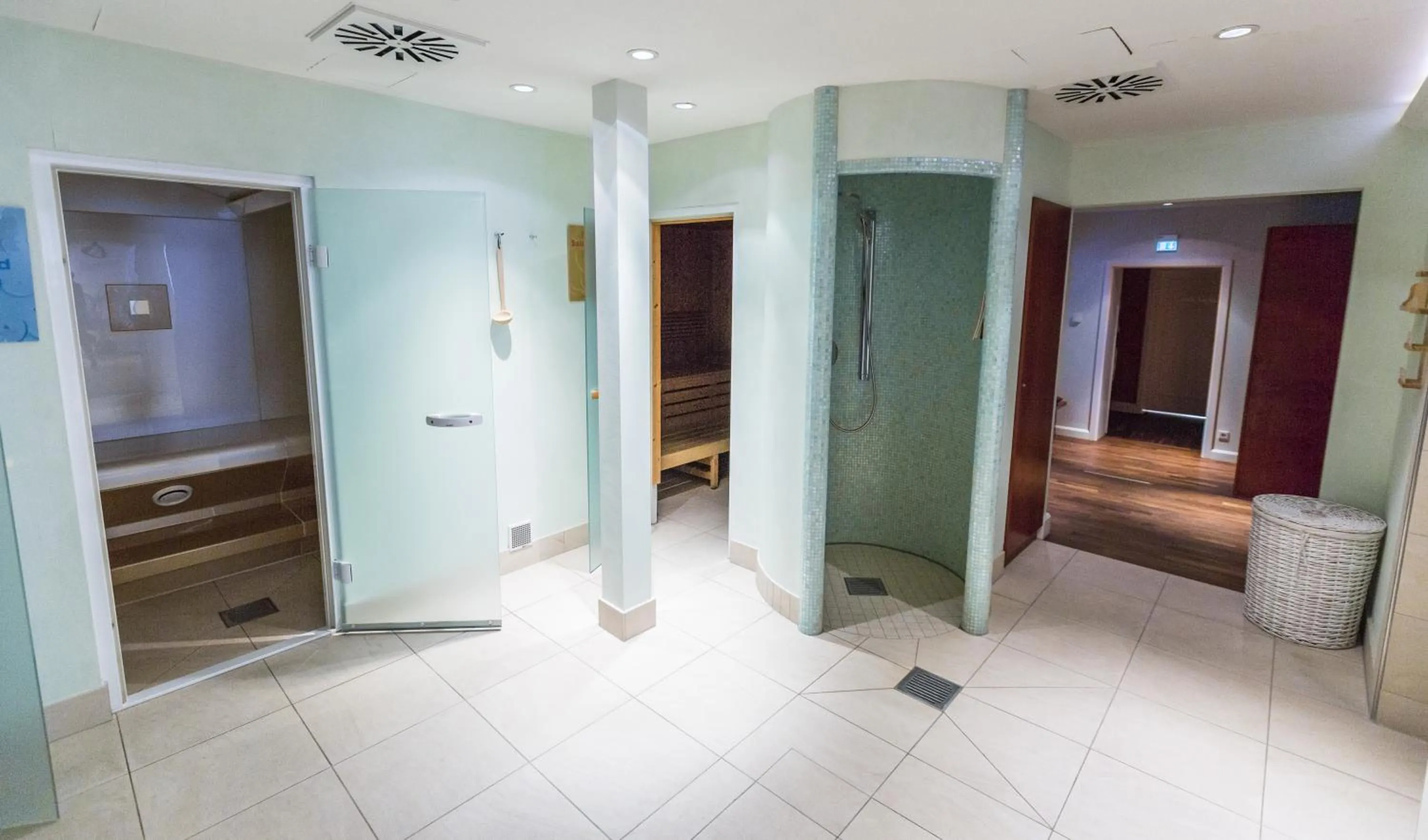 Spa and wellness centre/facilities in HELIOPARK Bad Hotel Zum Hirsch