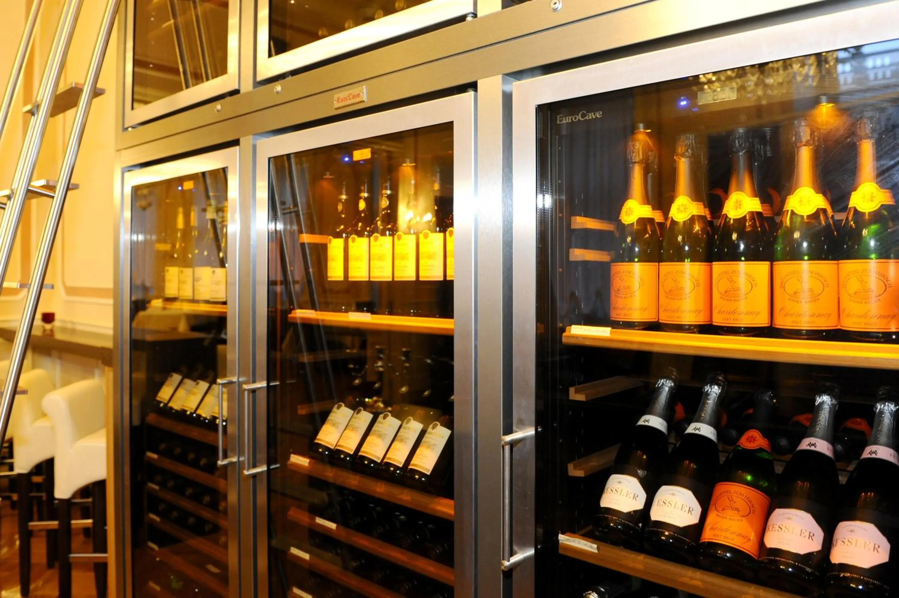 Lounge or bar in HELIOPARK Bad Hotel Zum Hirsch