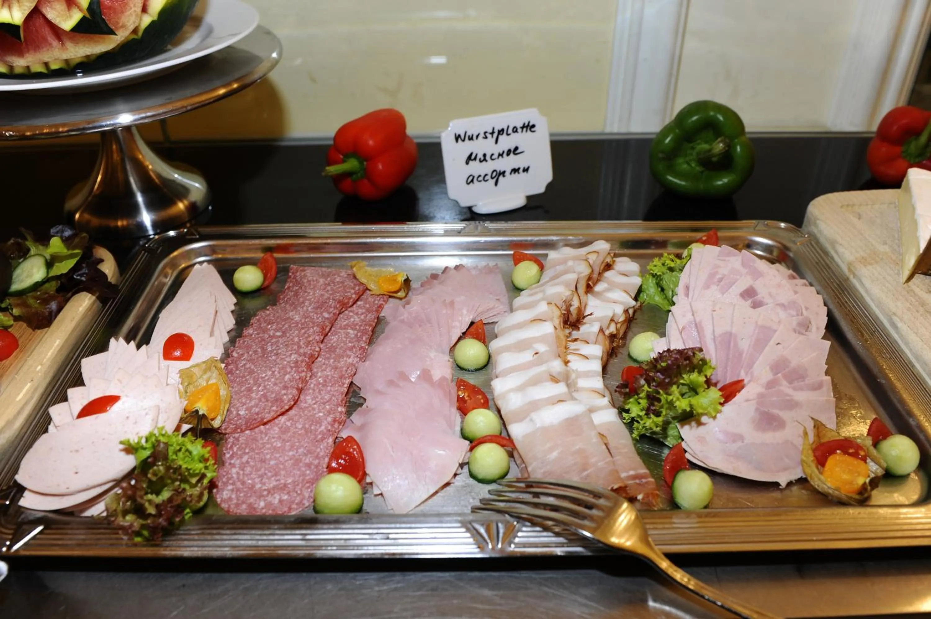 Food in HELIOPARK Bad Hotel Zum Hirsch