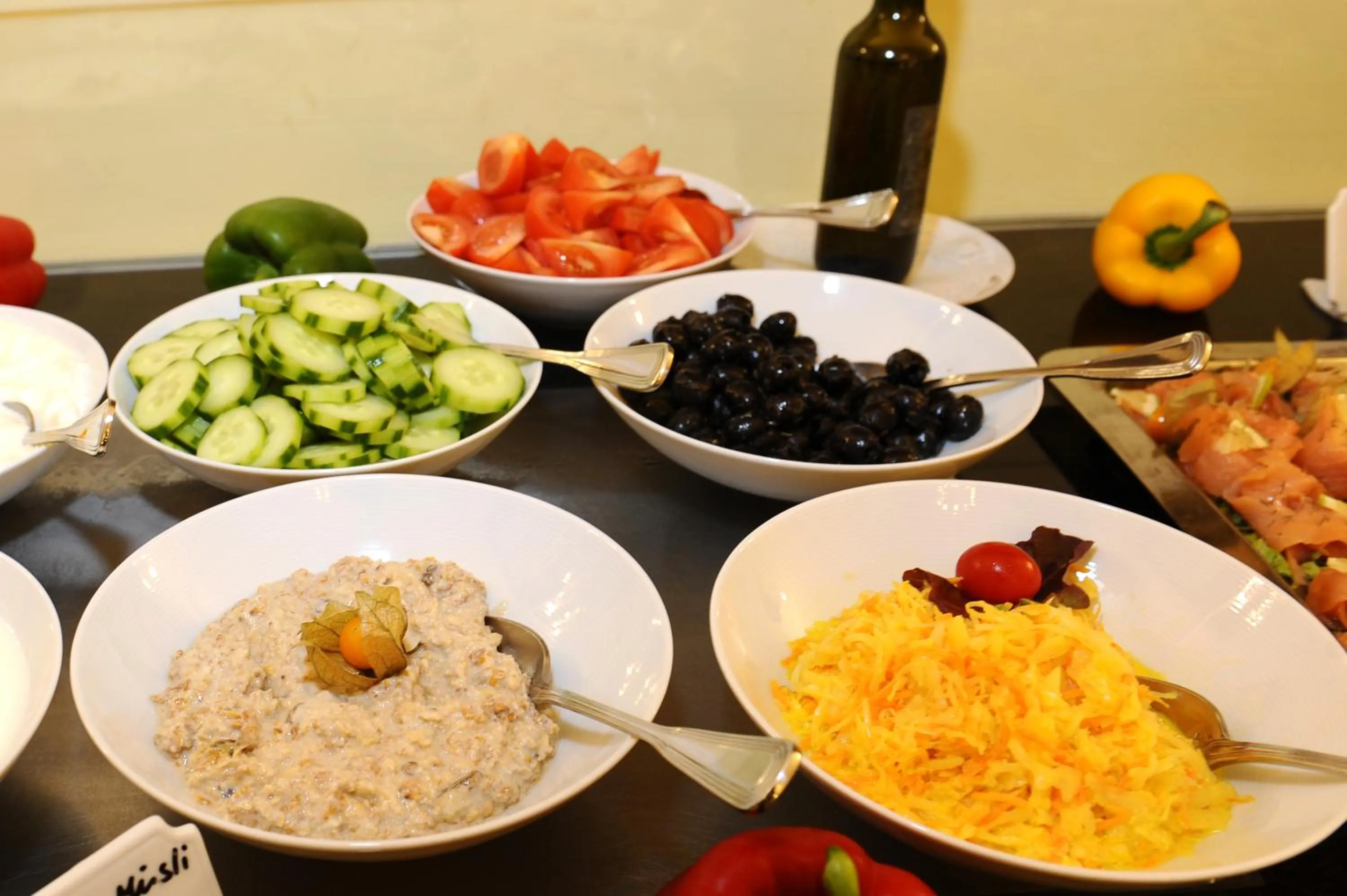 Food in HELIOPARK Bad Hotel Zum Hirsch