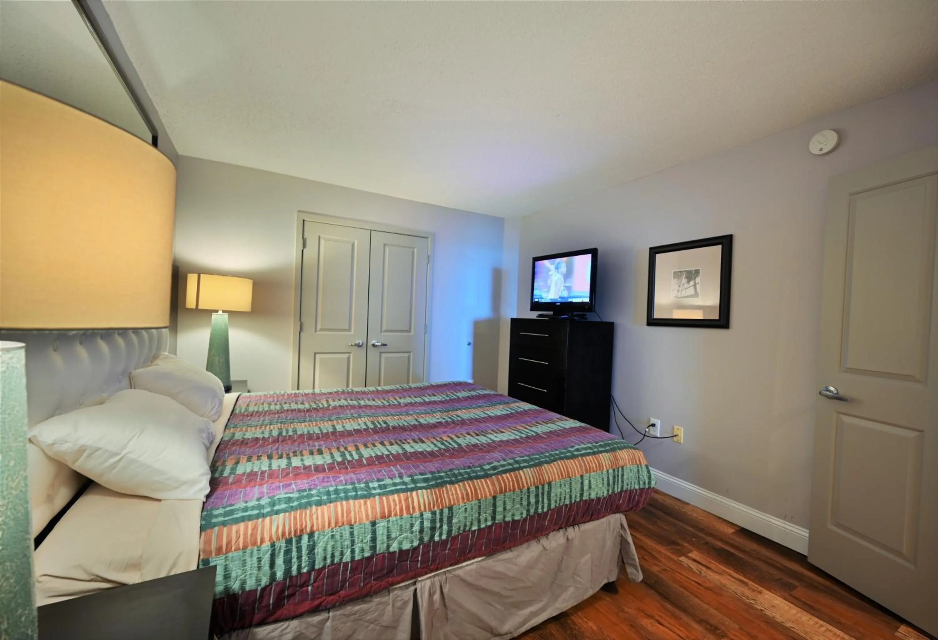 Bed in Luxury 2 bedroom 2 bathroom Ocean Front Condo on the 12th floor for 8