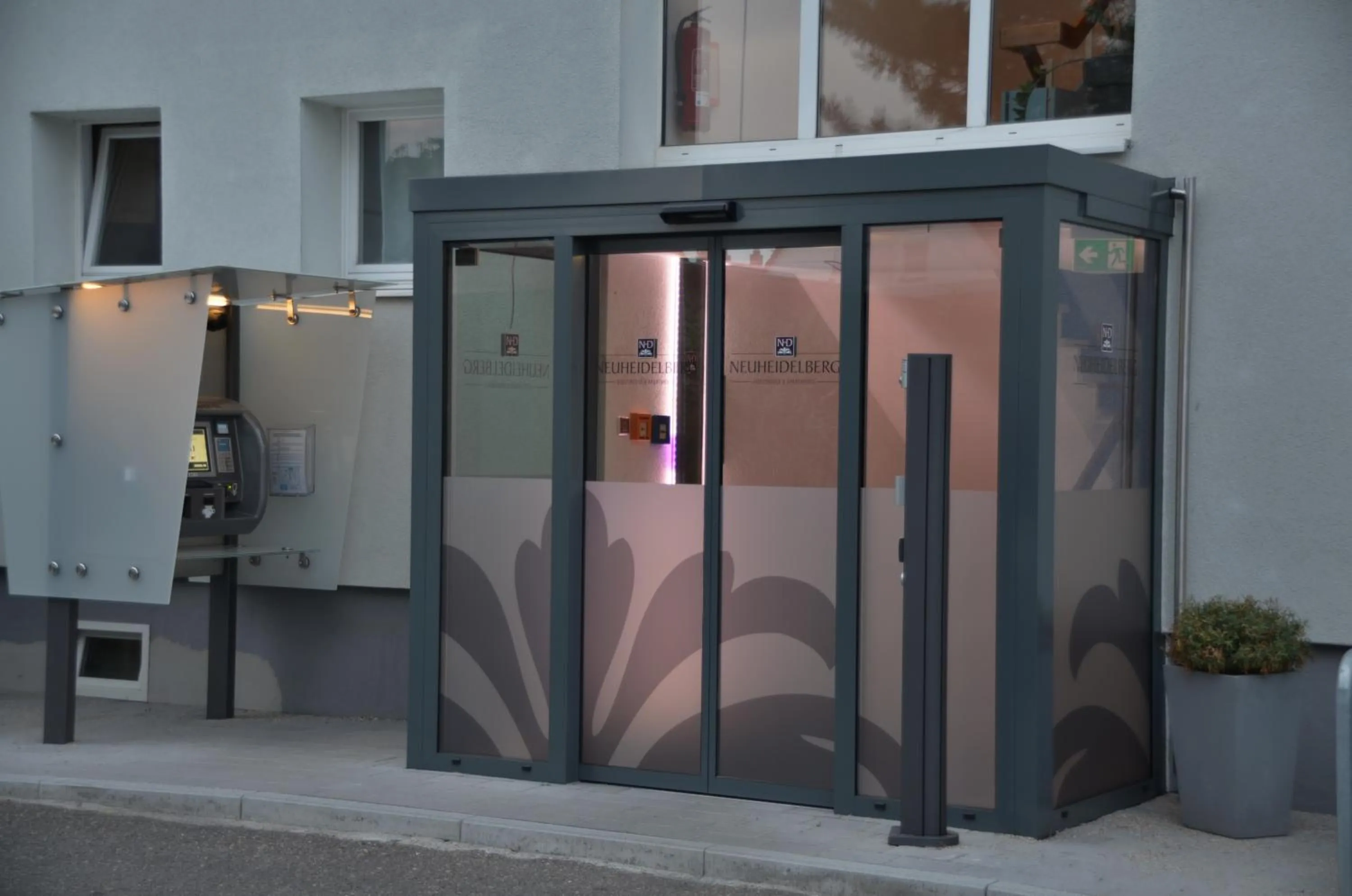 Facade/entrance in Neu Heidelberg - Guesthouse & Apartments