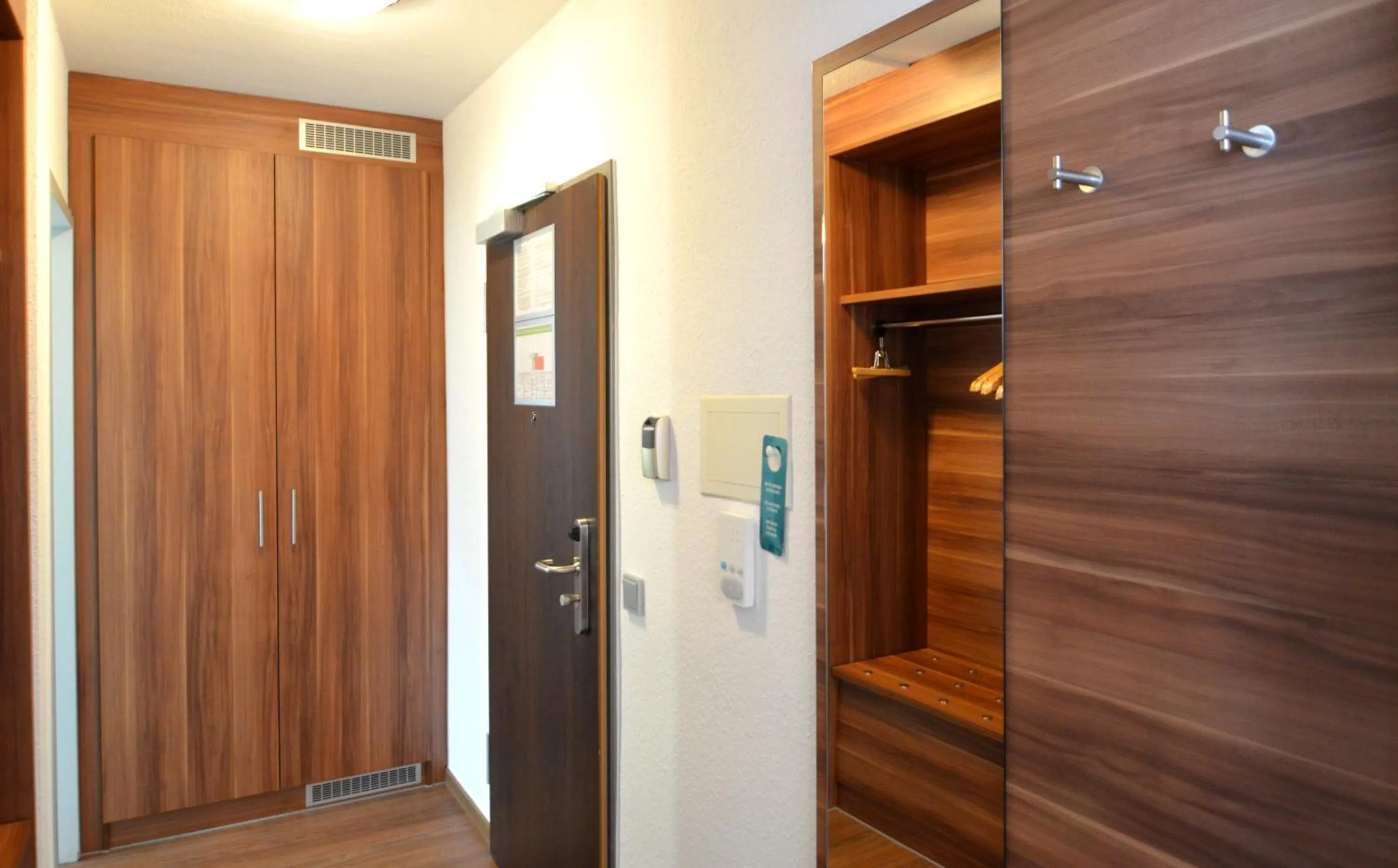 Photo of the whole room in Neu Heidelberg - Guesthouse & Apartments