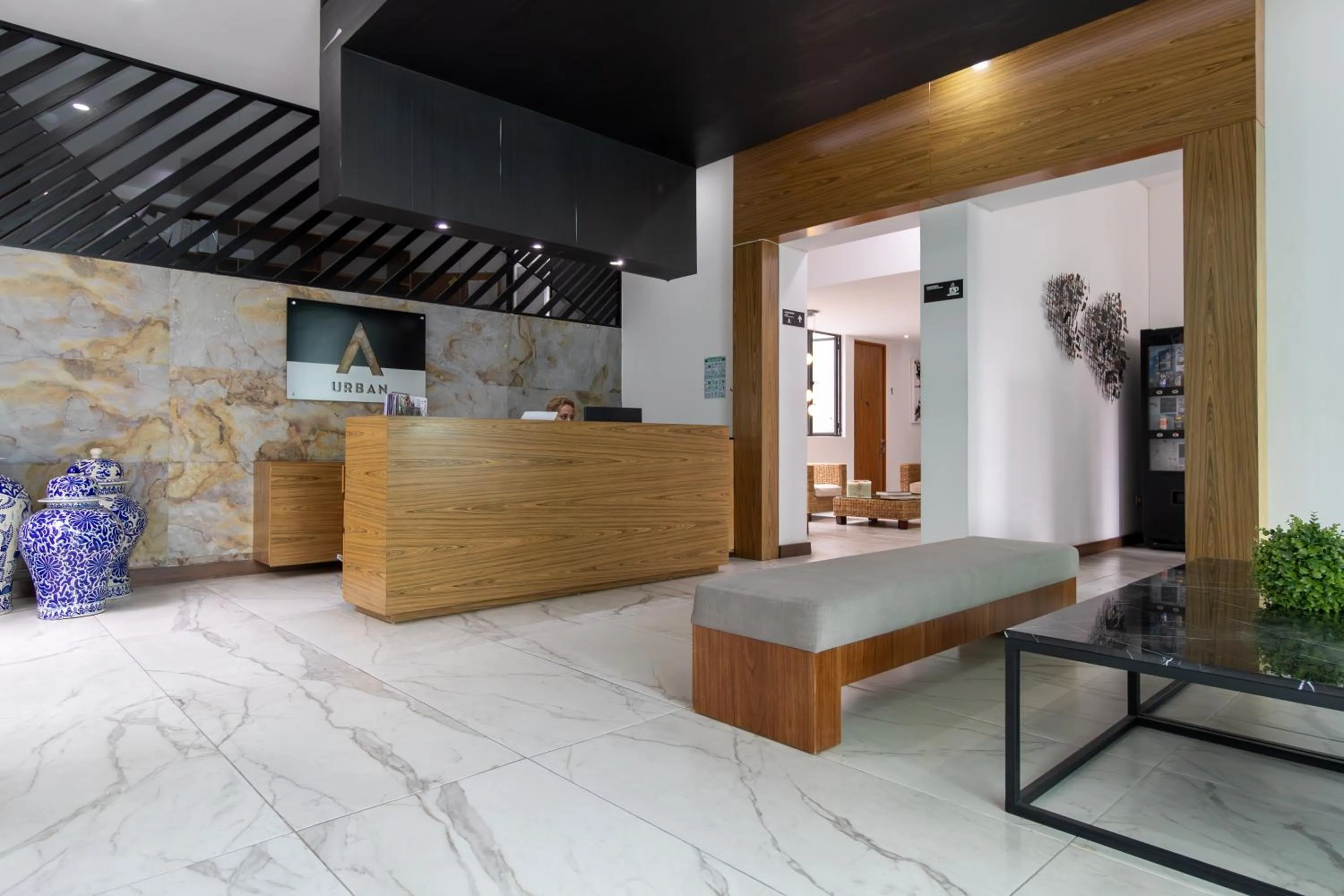 Lobby or reception in Urban Puebla by Grupo Amber