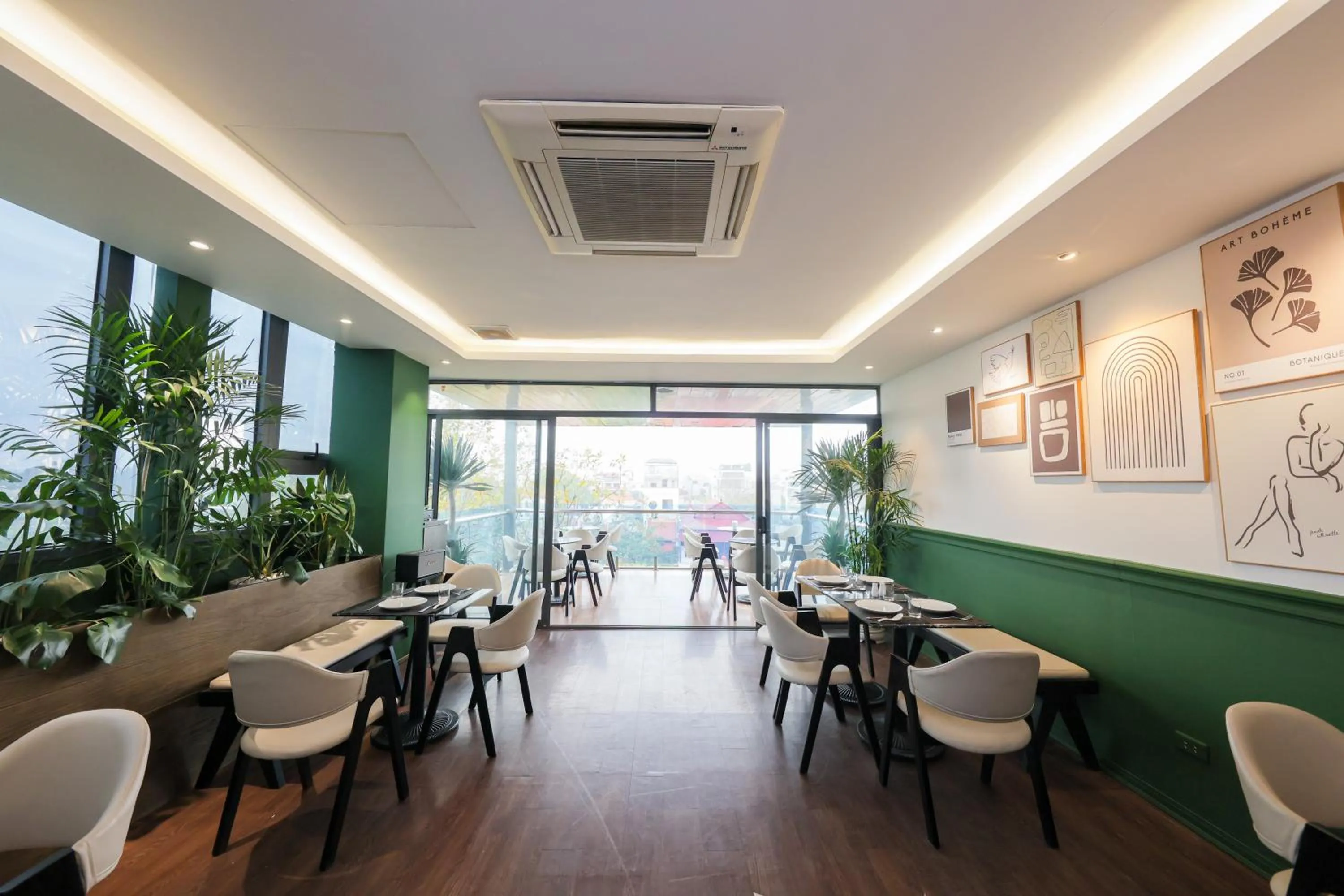 Restaurant/places to eat in 3T Hotel Hanoi