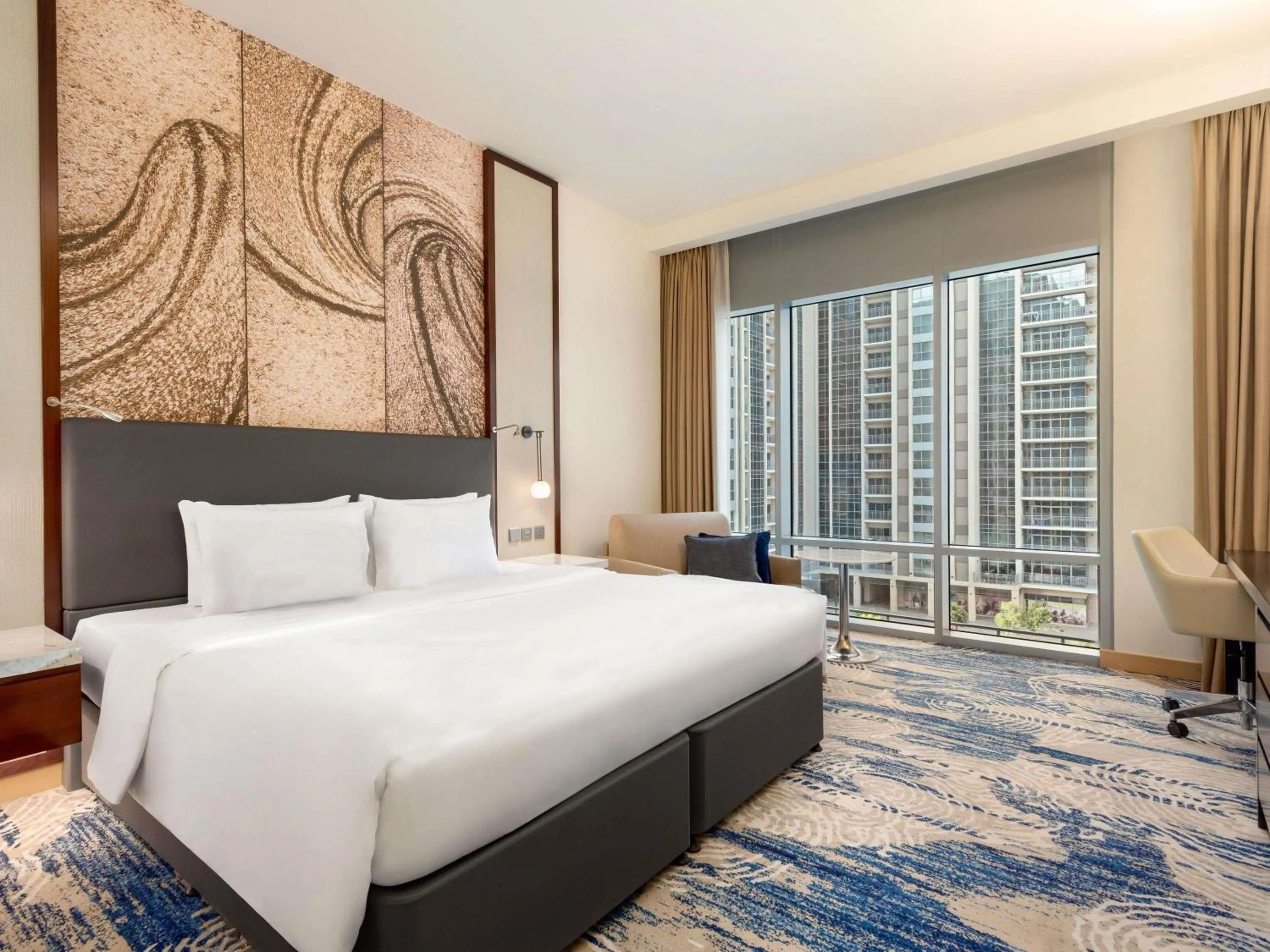 Bedroom, Bed in Novotel Dubai Gold District