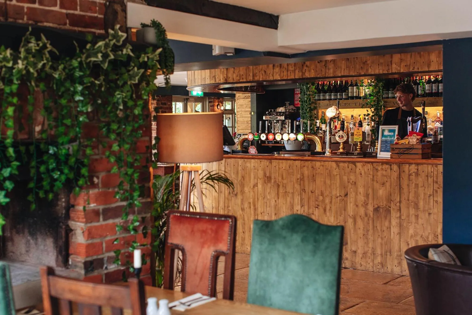 Lounge or bar in The Pelican Inn