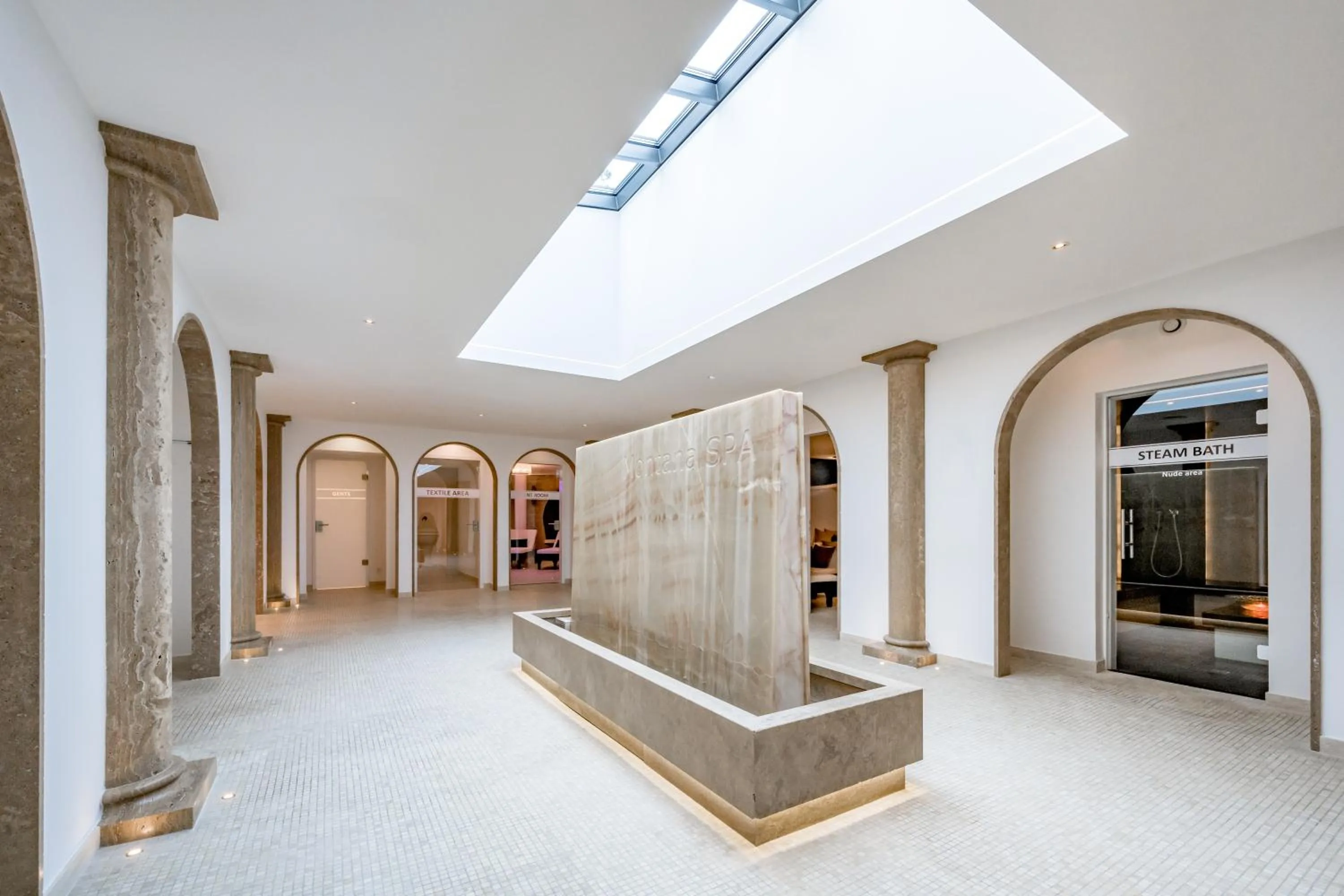 Sauna in Relais & Châteaux Chasa Montana