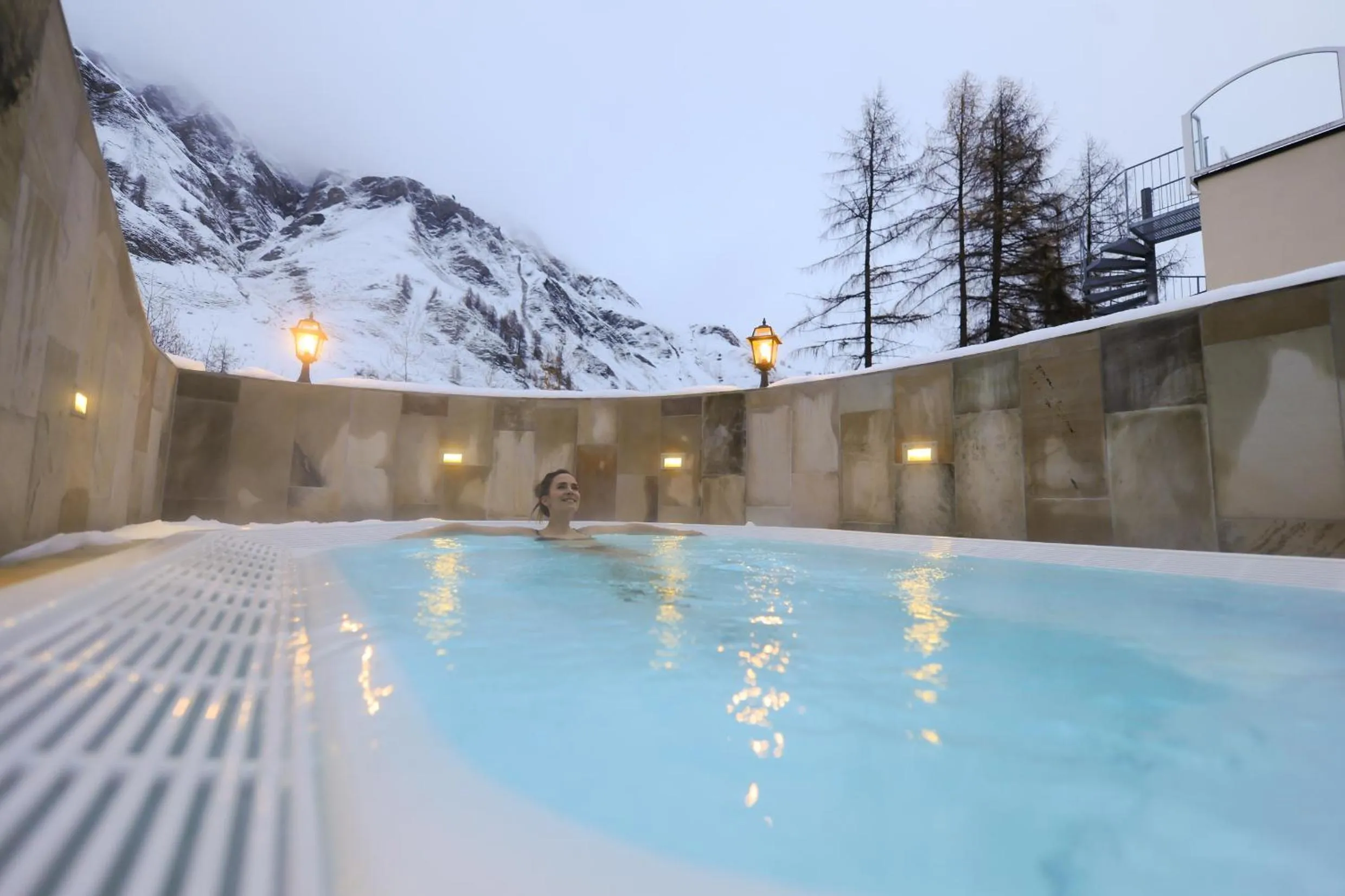 Swimming pool in Relais & Châteaux Chasa Montana