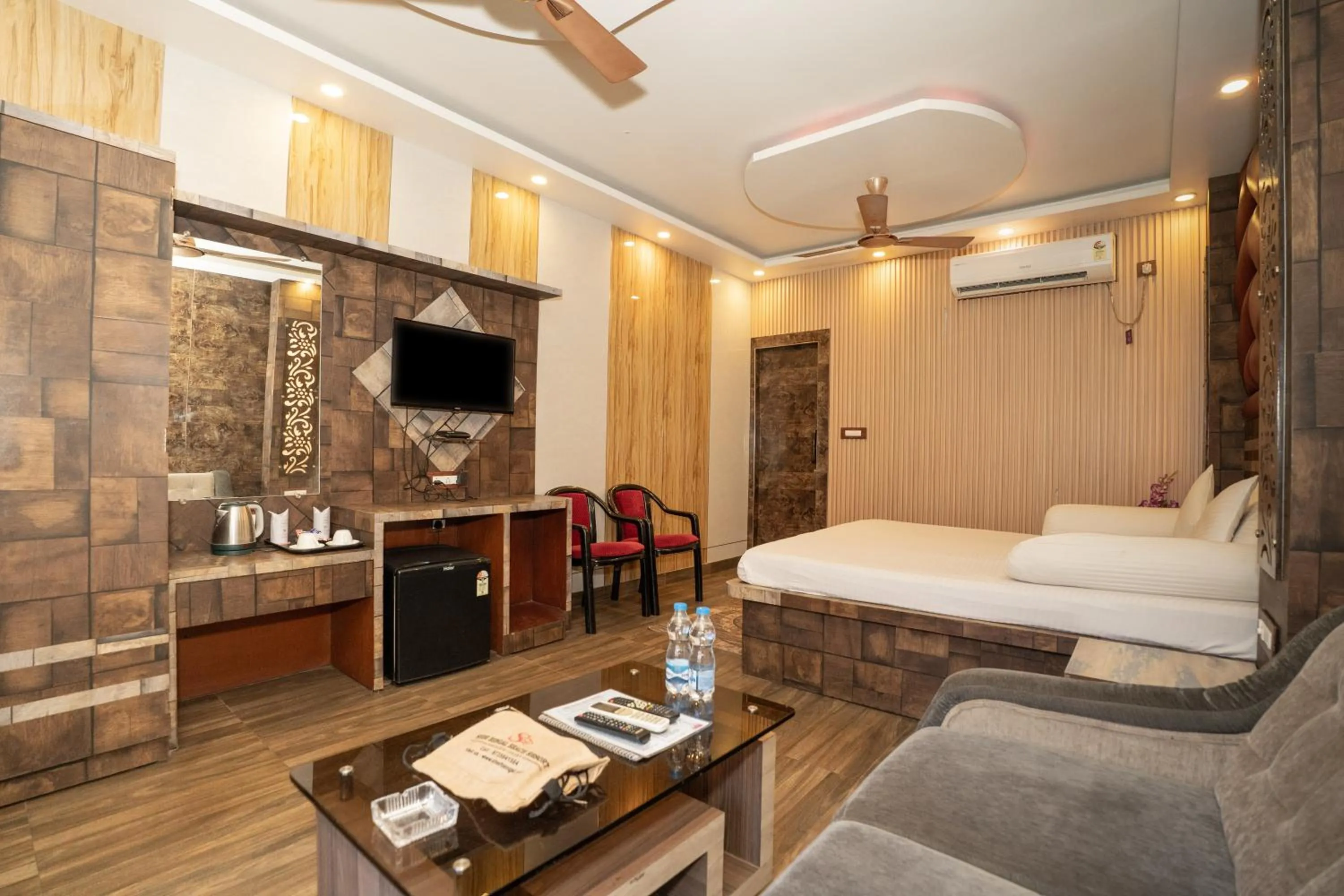 Communal lounge/ TV room, Bed in Sher Bengal Beach Resort