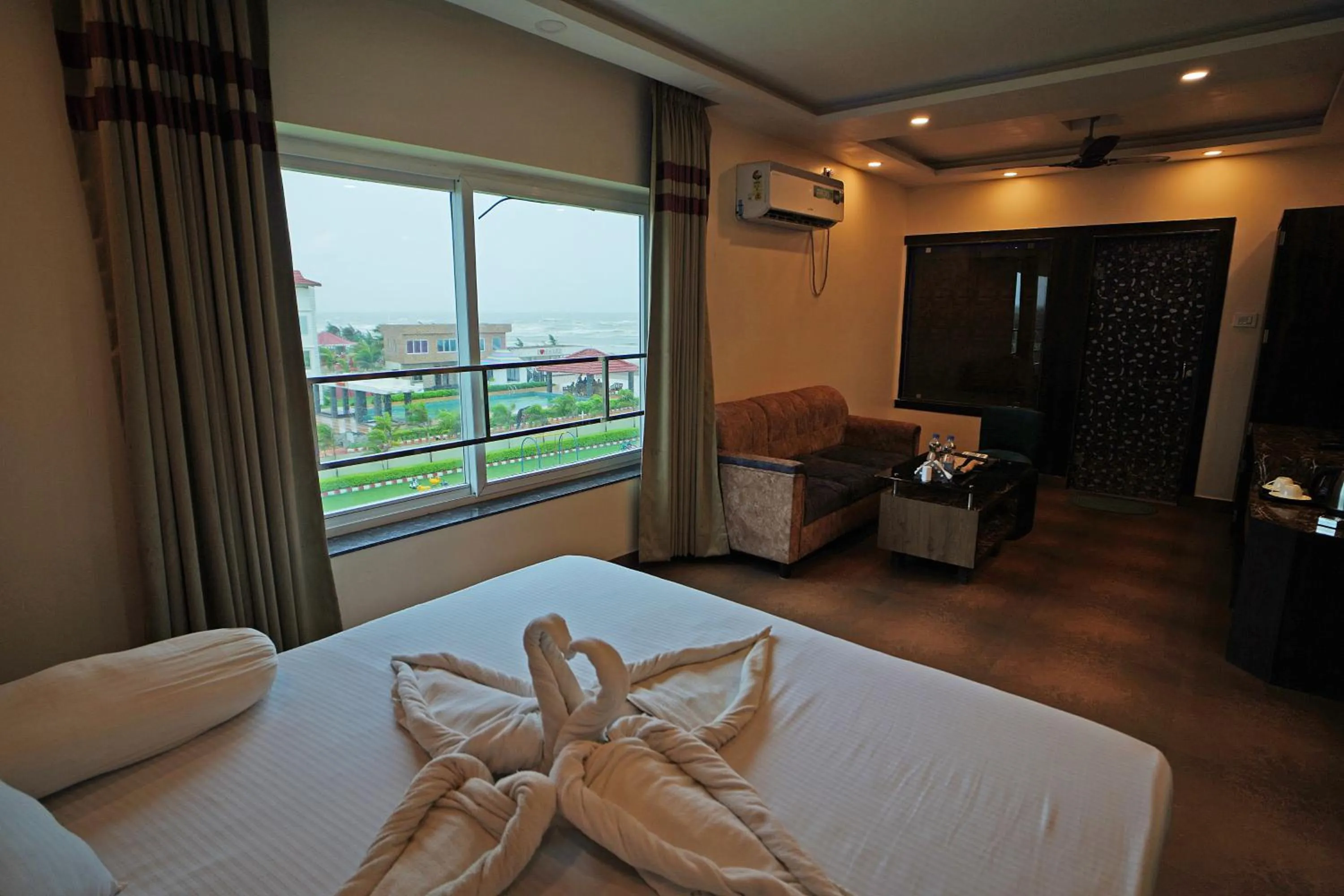Sea view, Bed in Sher Bengal Beach Resort