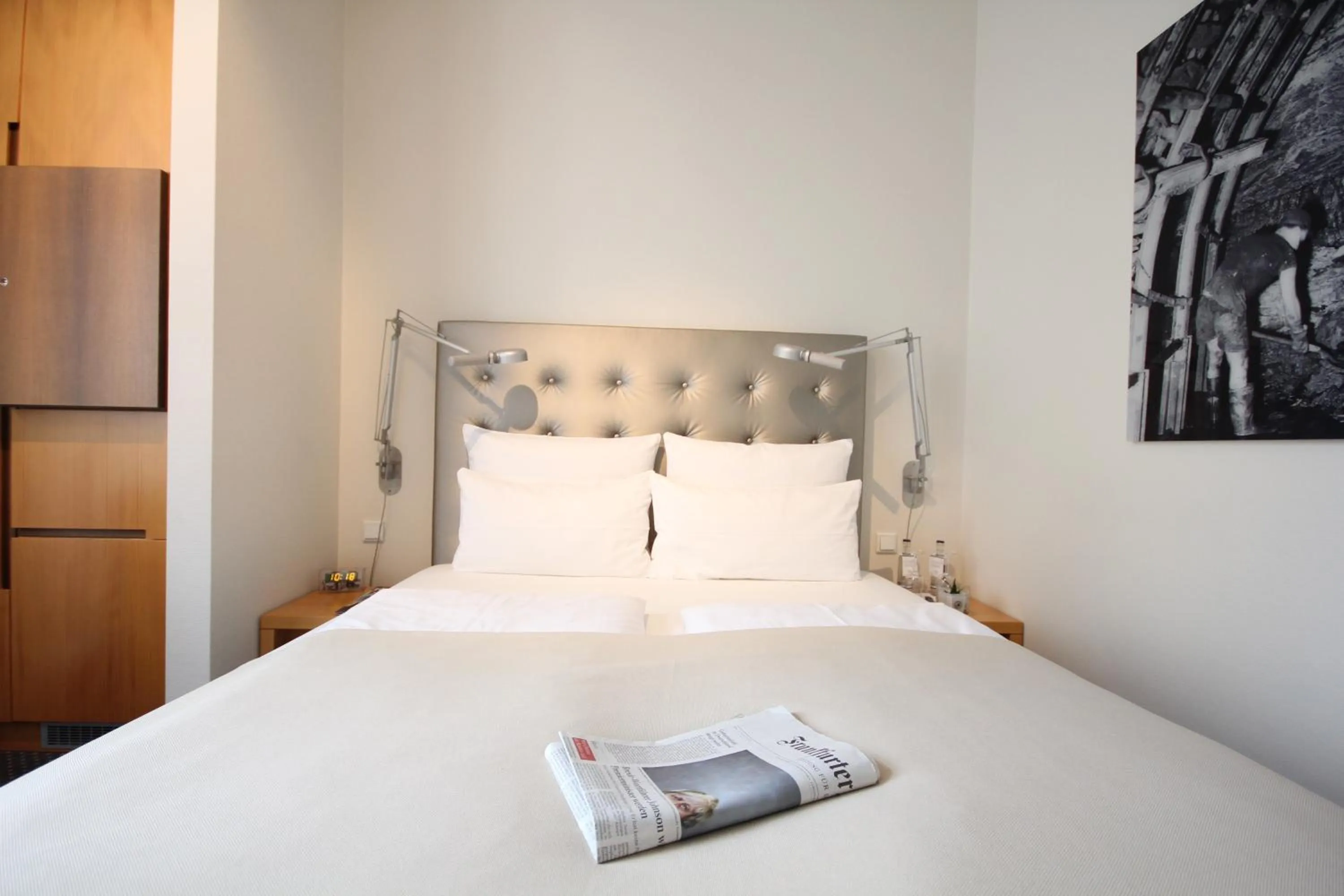 Photo of the whole room, Bed in Hotel Maximilians