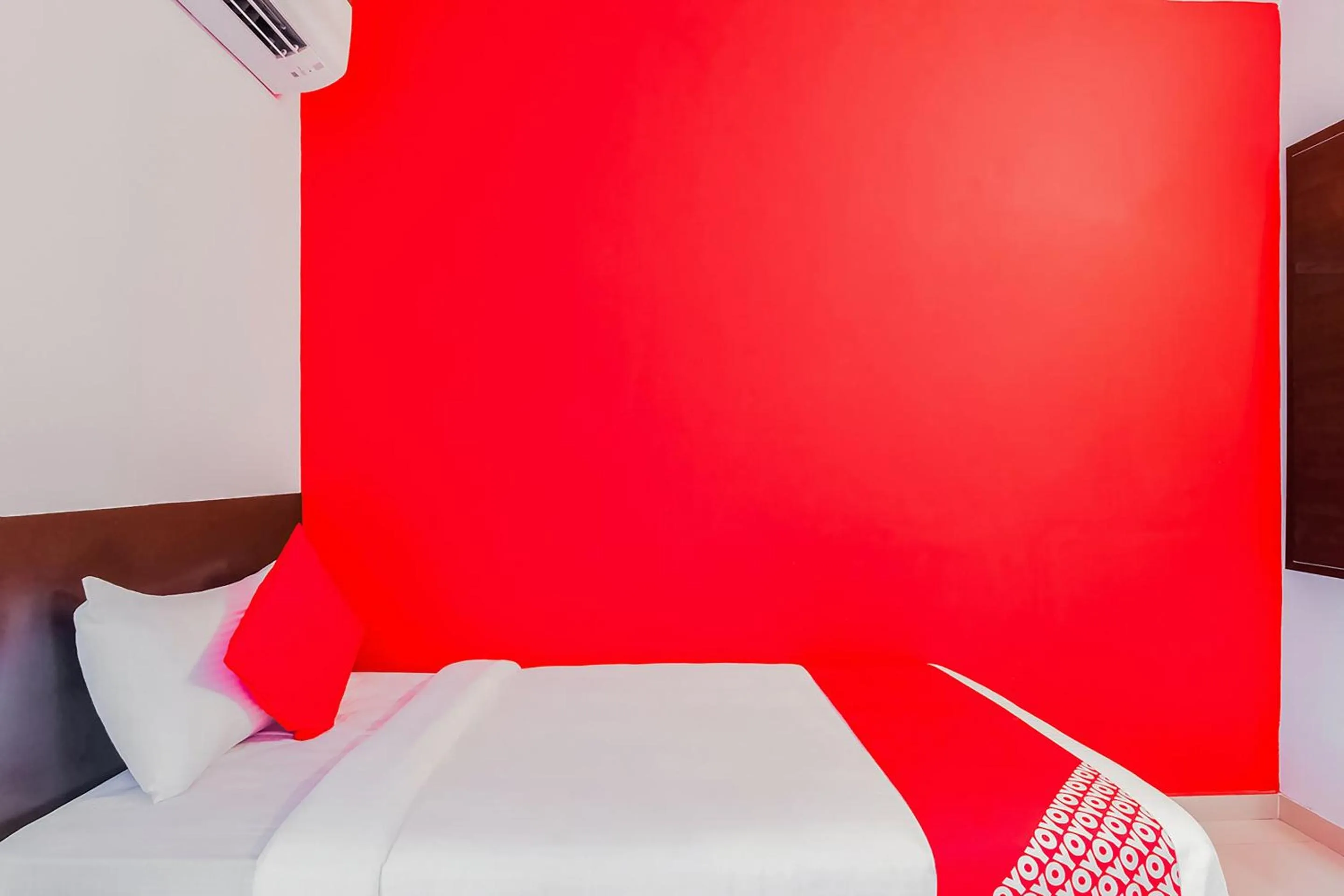 Bedroom, Bed in Hotel O Maruthi Gandhi Park