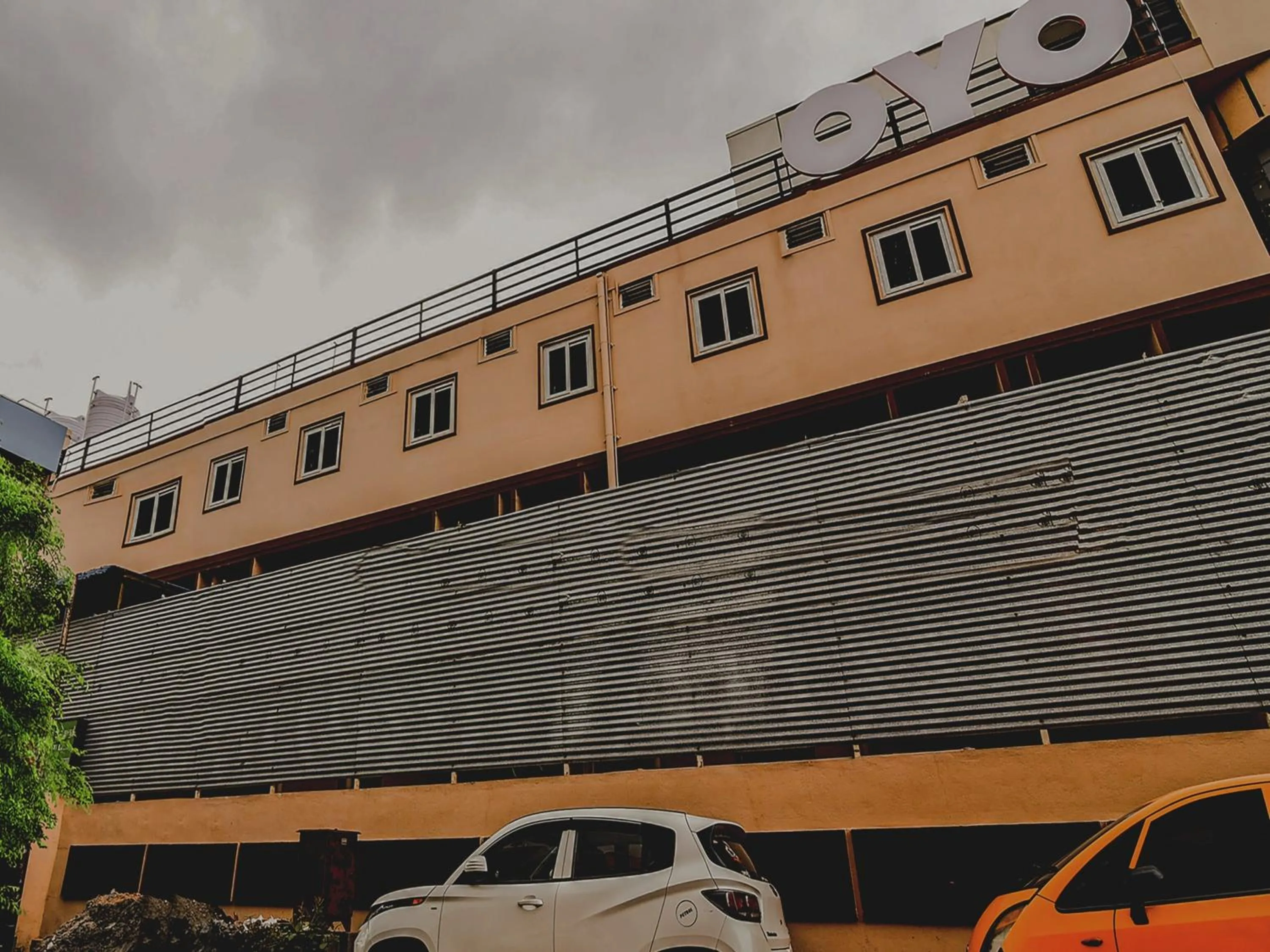 Facade/entrance in Hotel O Maruthi Gandhi Park