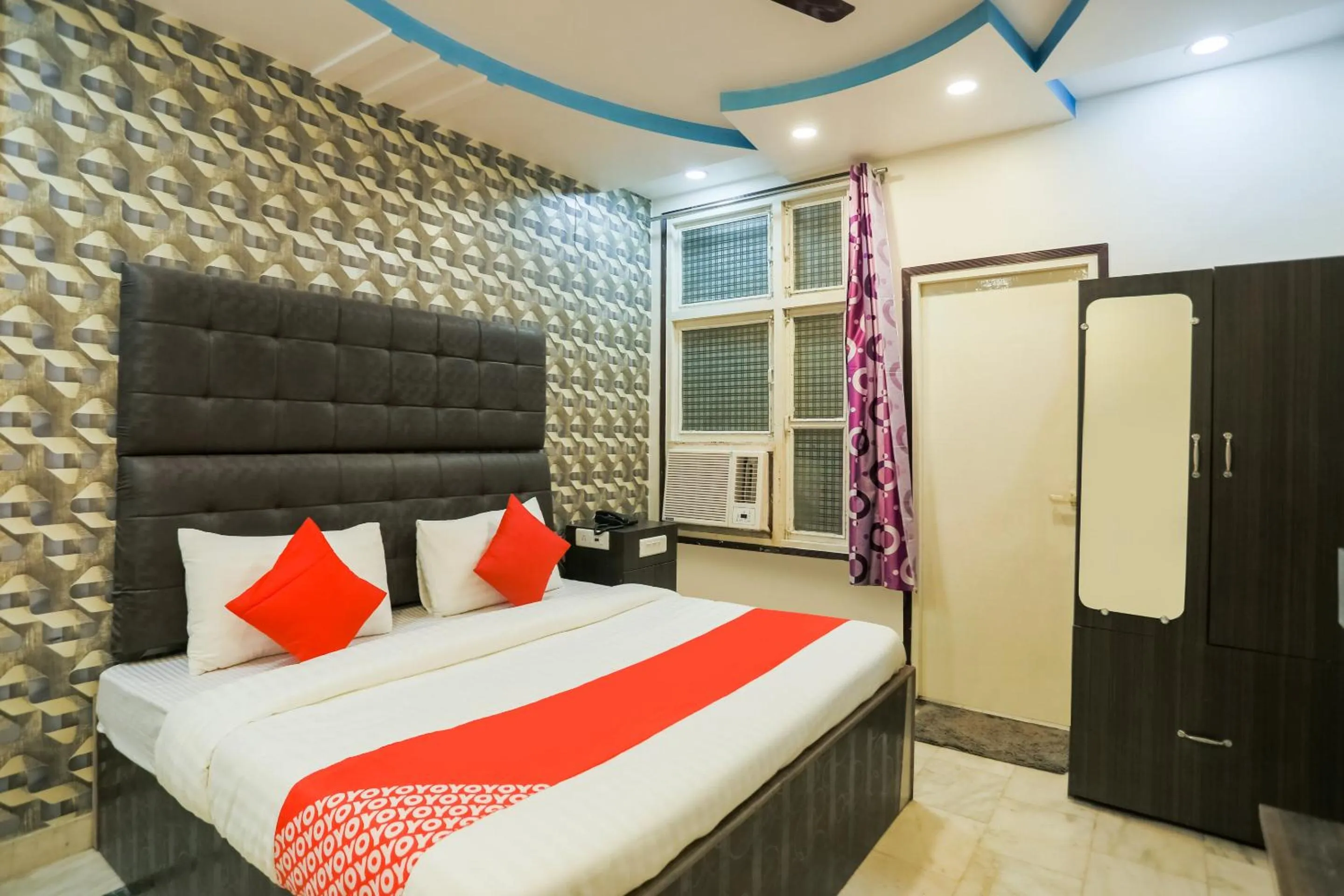 Bedroom, Bed in Super Collection O Nimisha Jail Rd