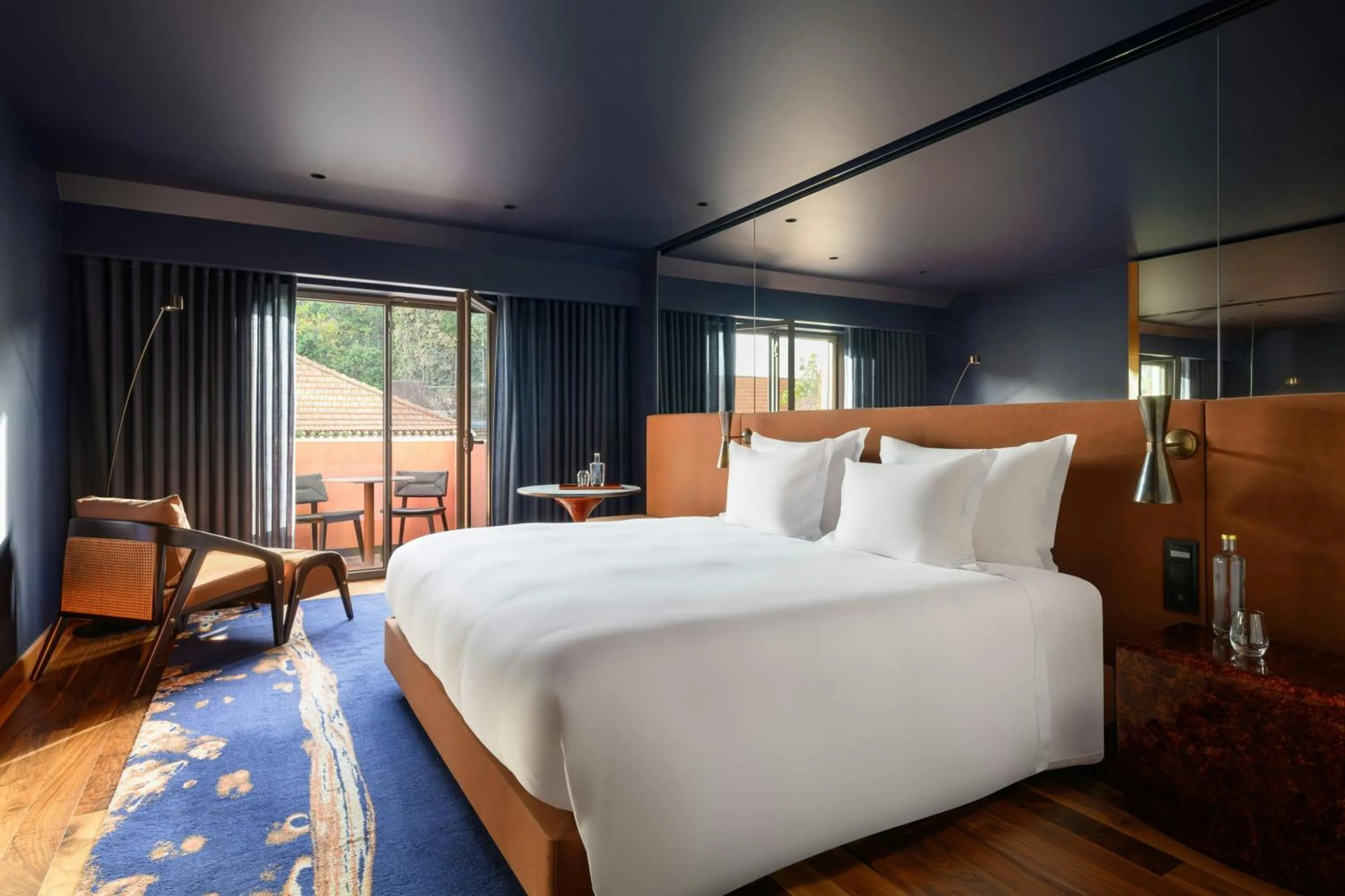 Photo of the whole room, Bed in Forte de Gaia, Autograph Collection