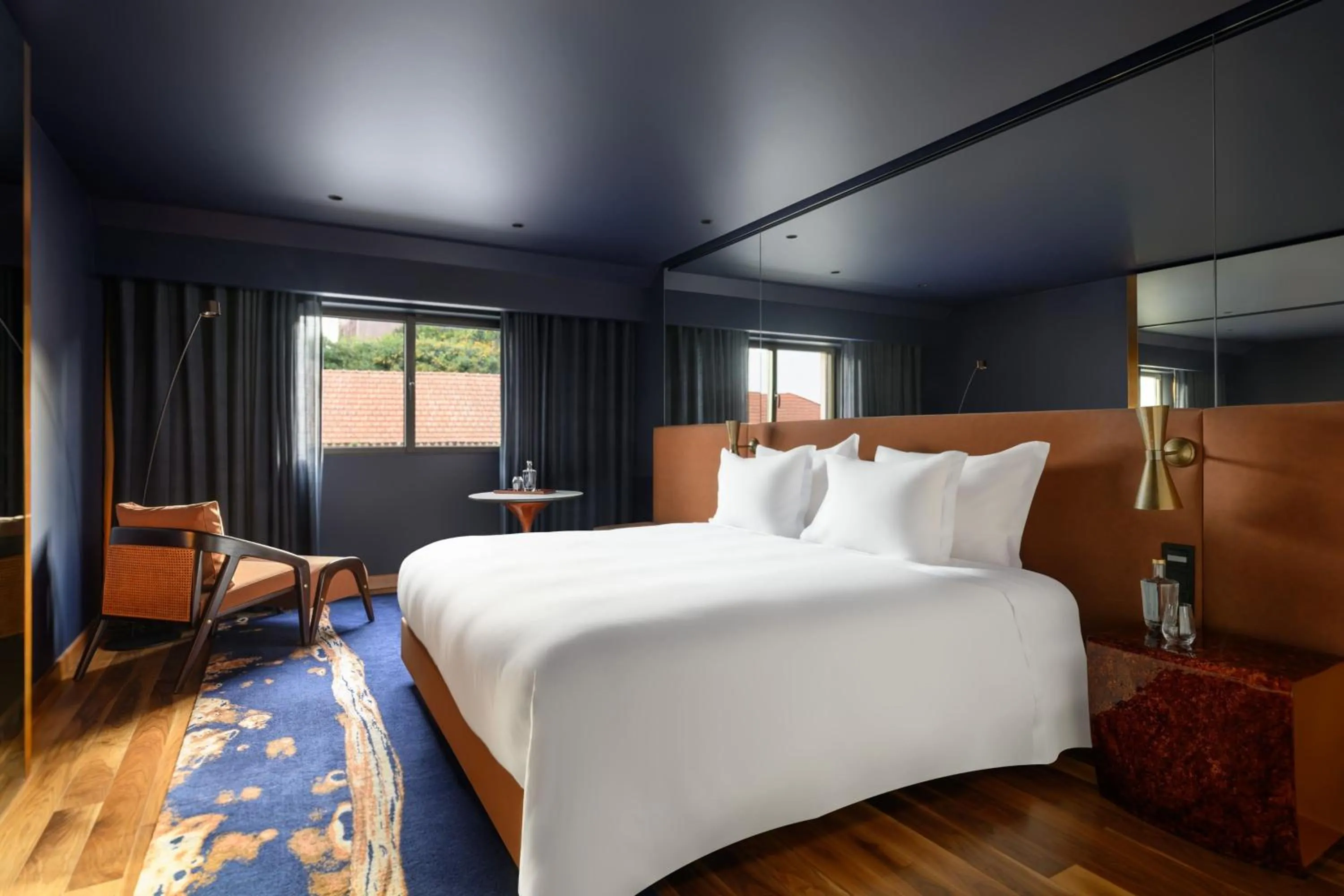 Photo of the whole room, Bed in Forte de Gaia, Autograph Collection