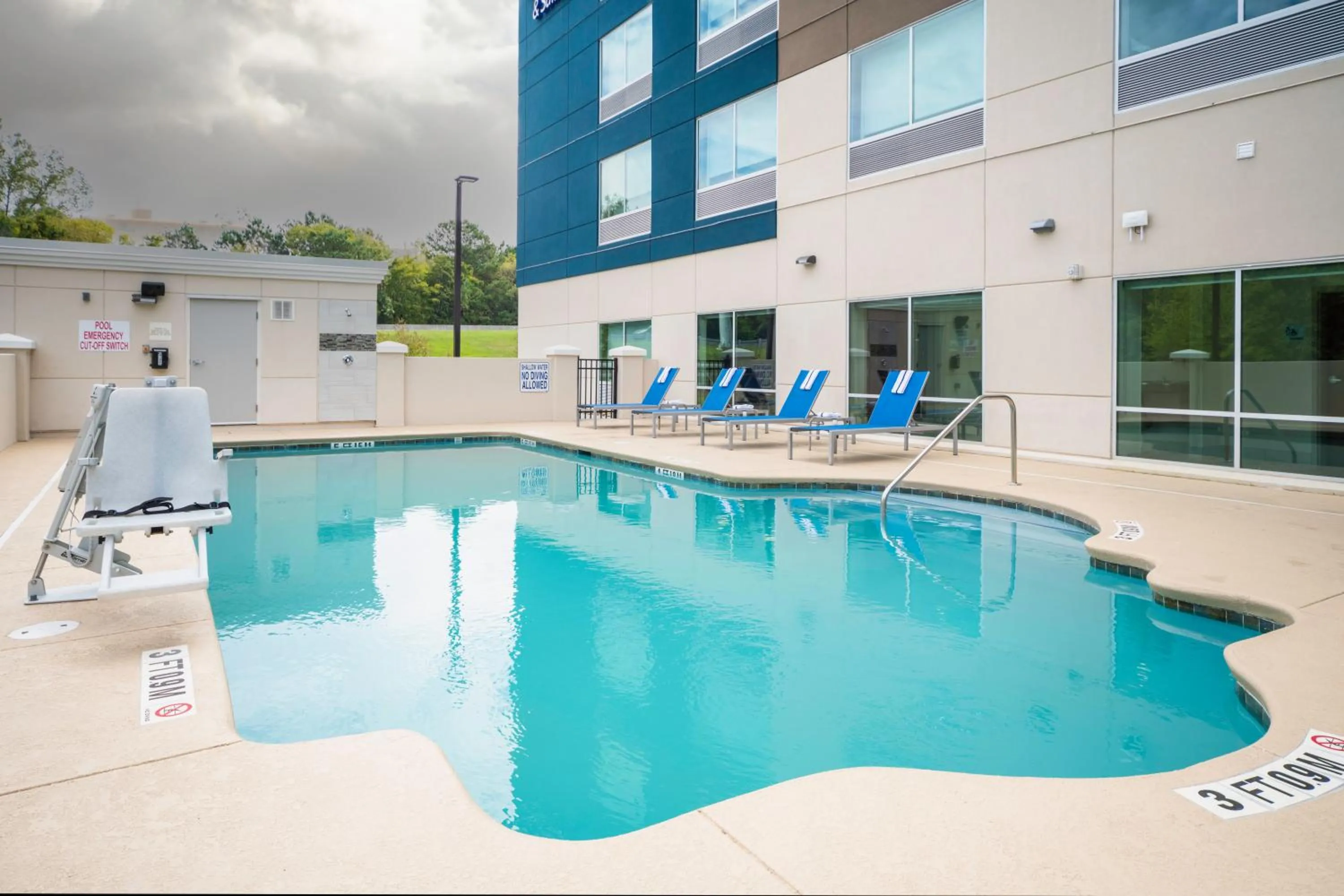 Swimming pool in Holiday Inn Express & Suites - Rock Hill by IHG