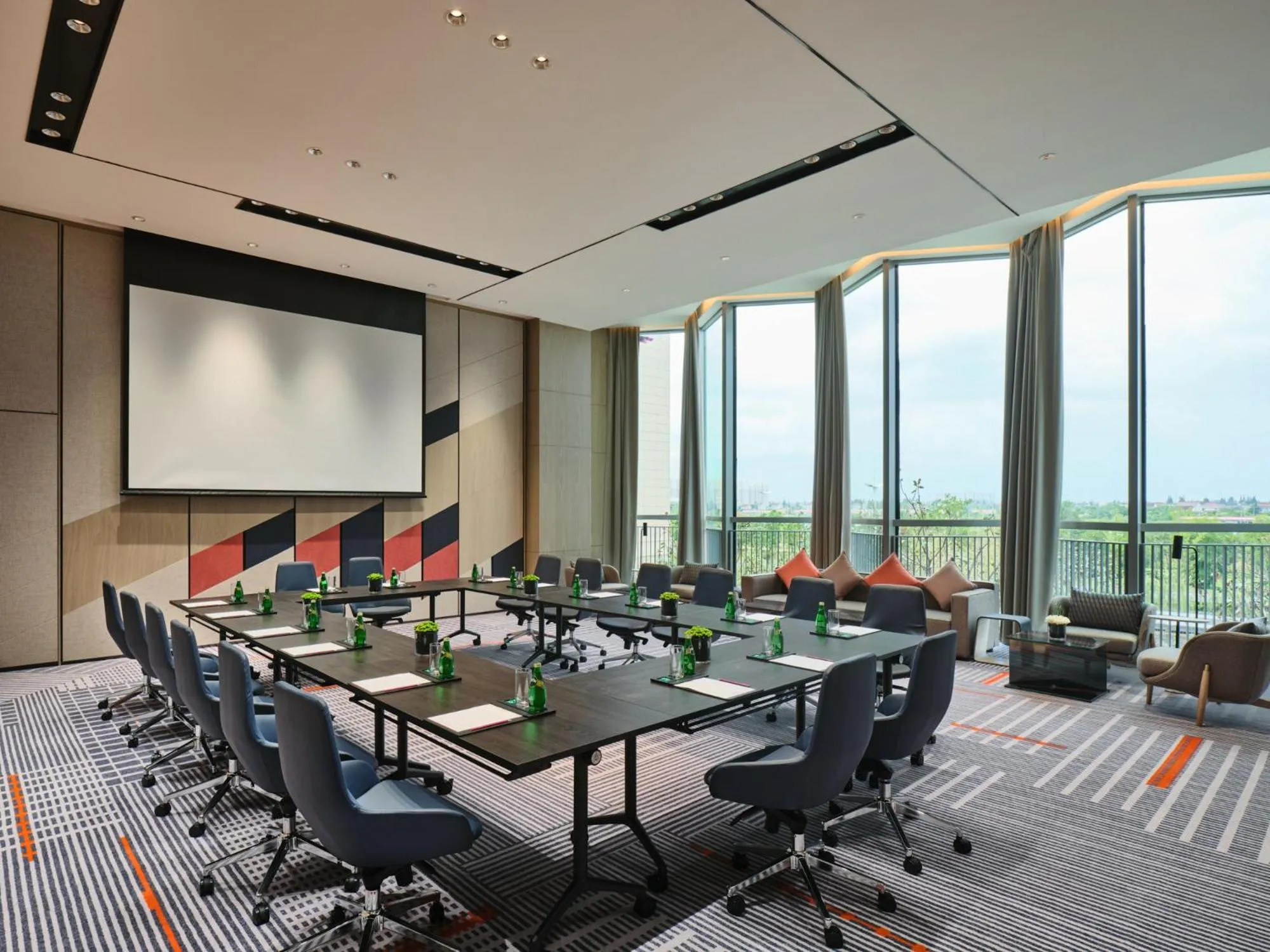 Meeting/conference room in Crowne Plaza Qidong by IHG