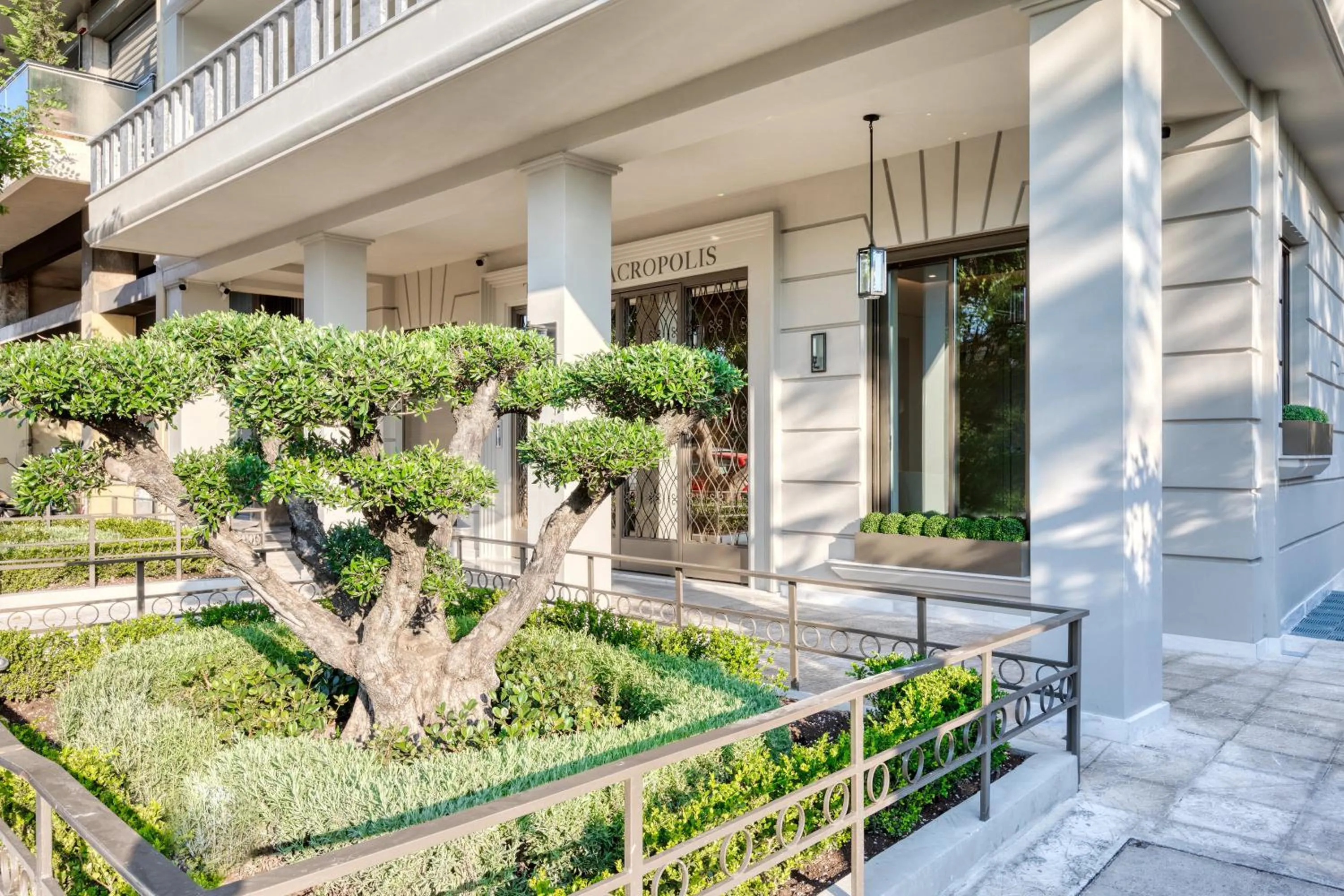 Facade/entrance in The One Acropolis