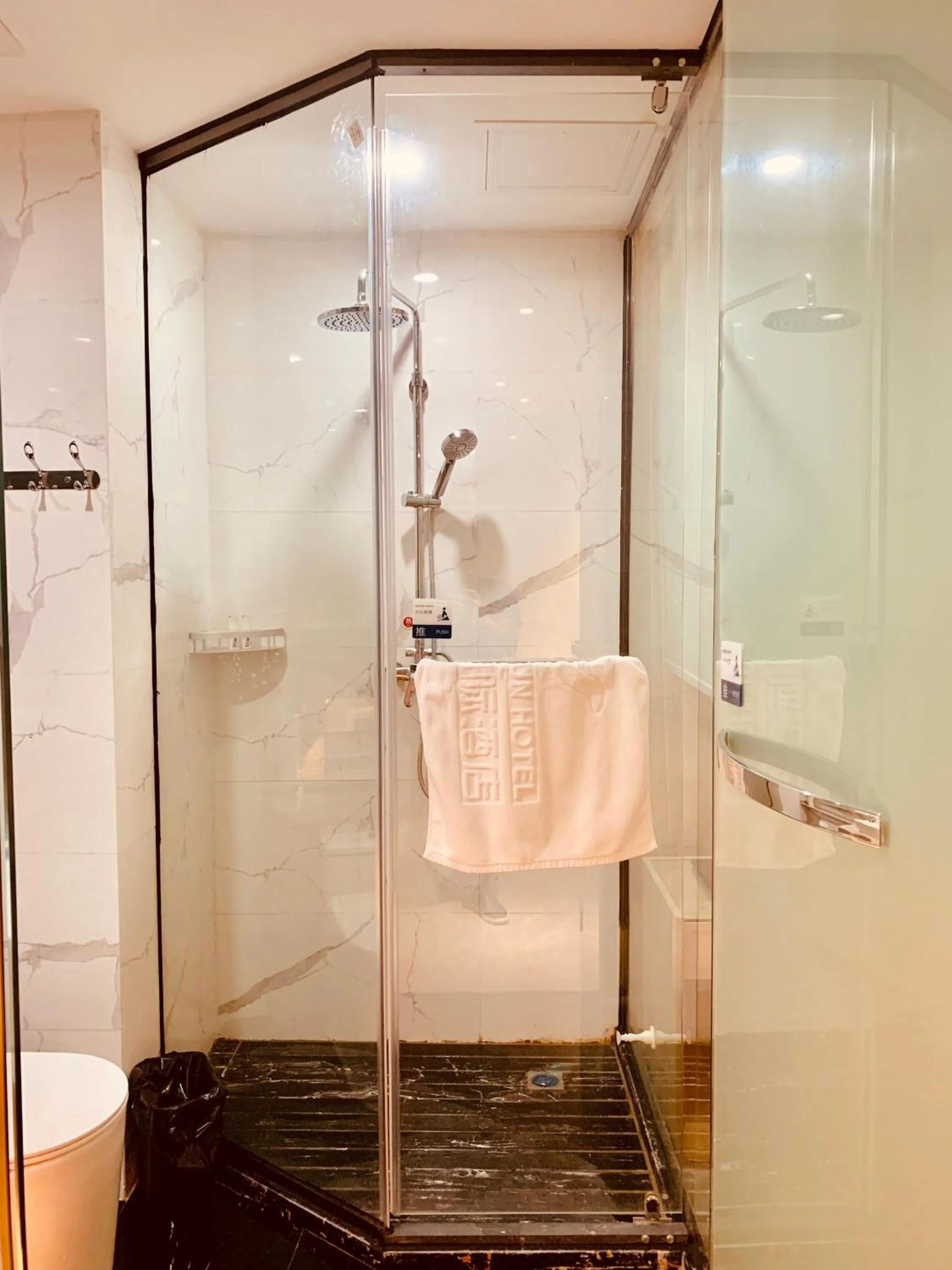 Bathroom in Youngsun Hotel