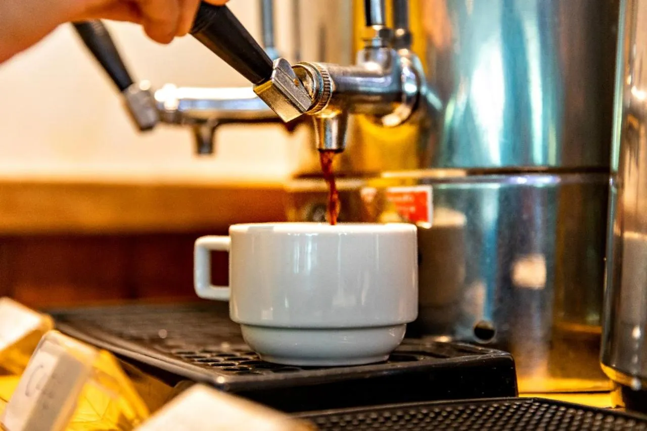 Drinks in Ponta Negra Beach Flat Prime