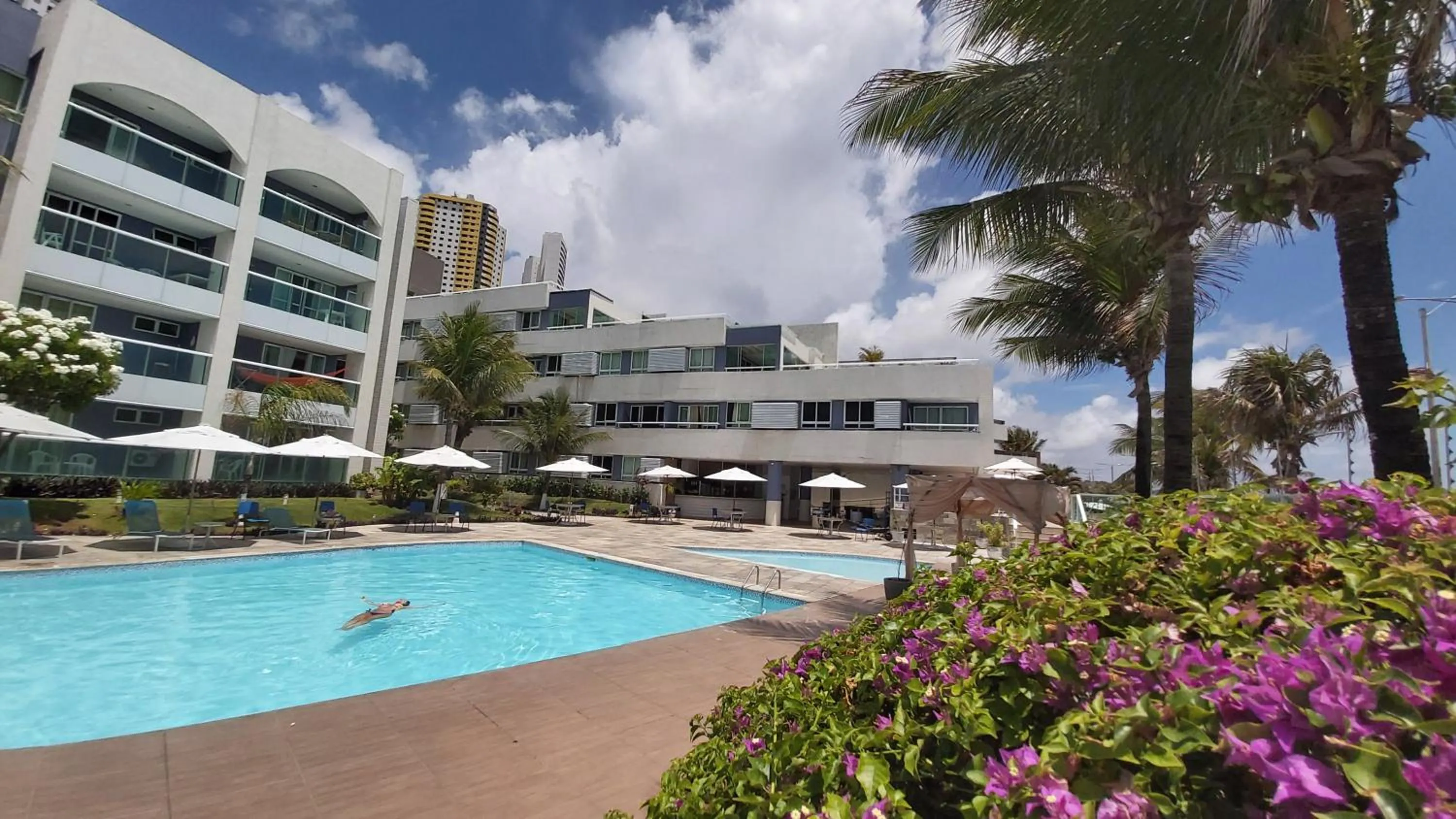 Swimming pool in Ponta Negra Beach Flat Prime