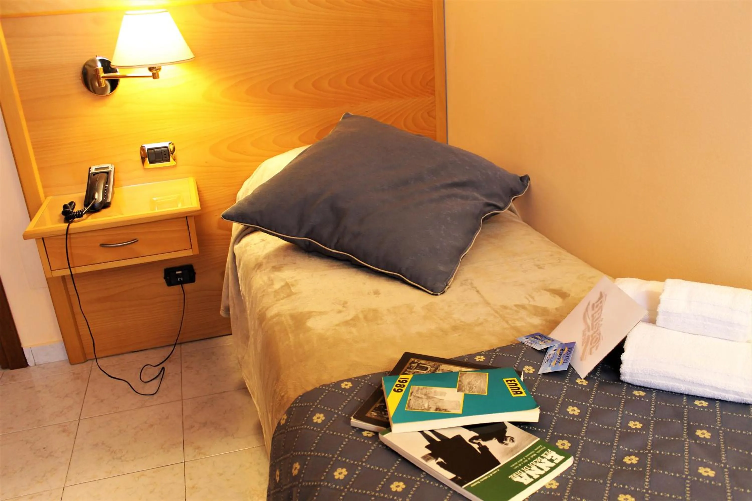 Bed in Hotel Bristol