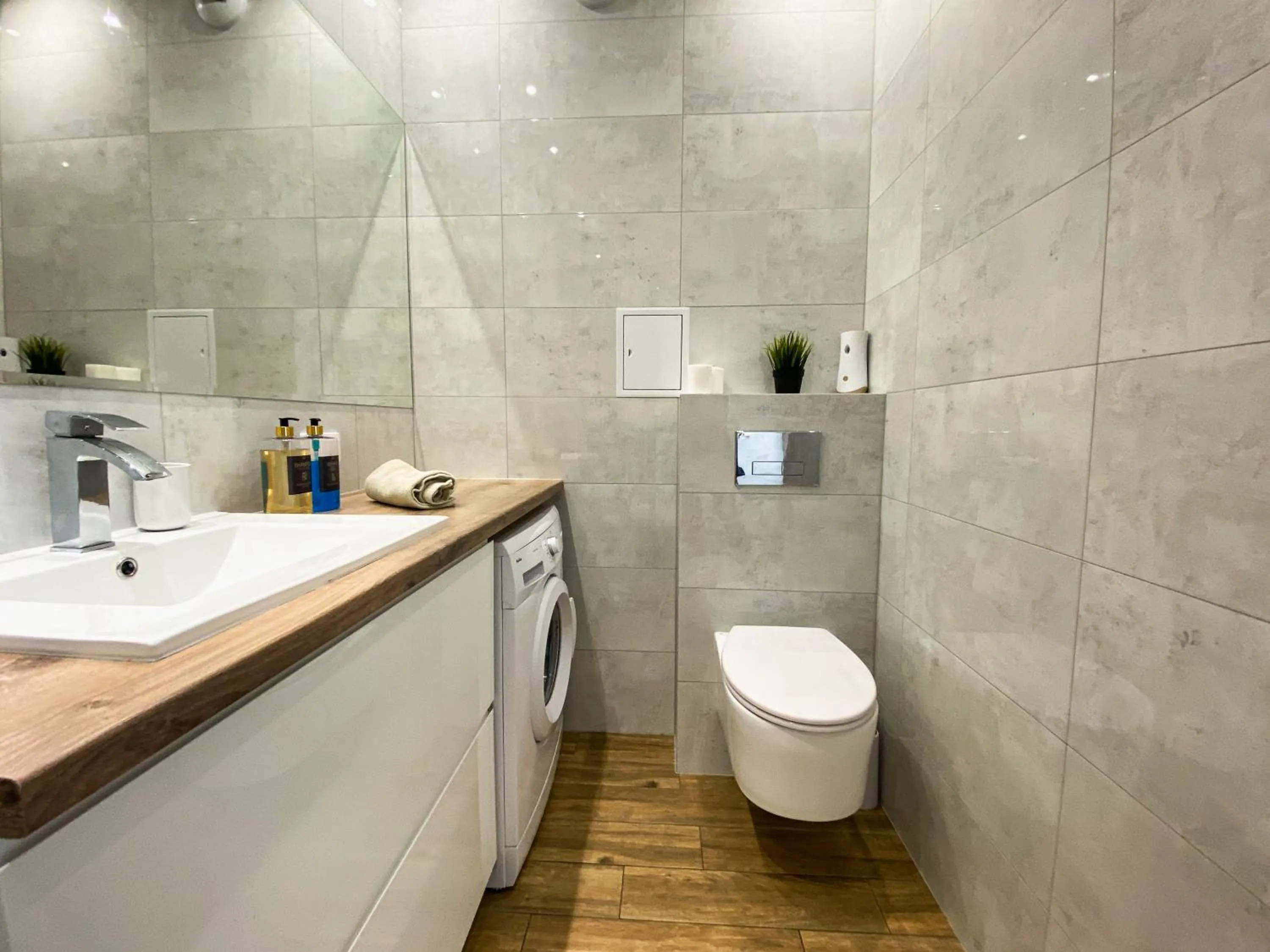 Toilet in BP I Premium