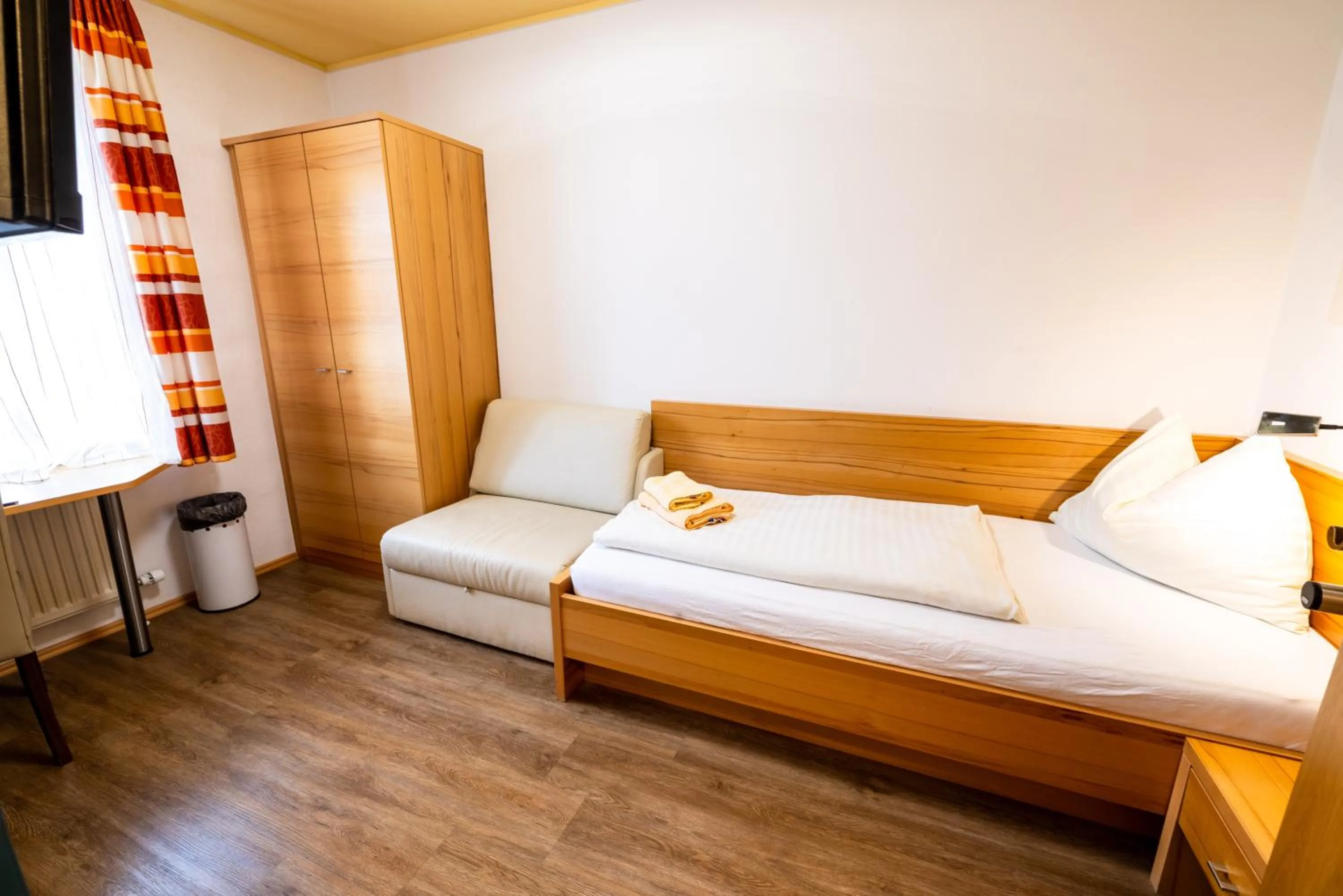 Seating area, Bed in Egidiwirt Murau