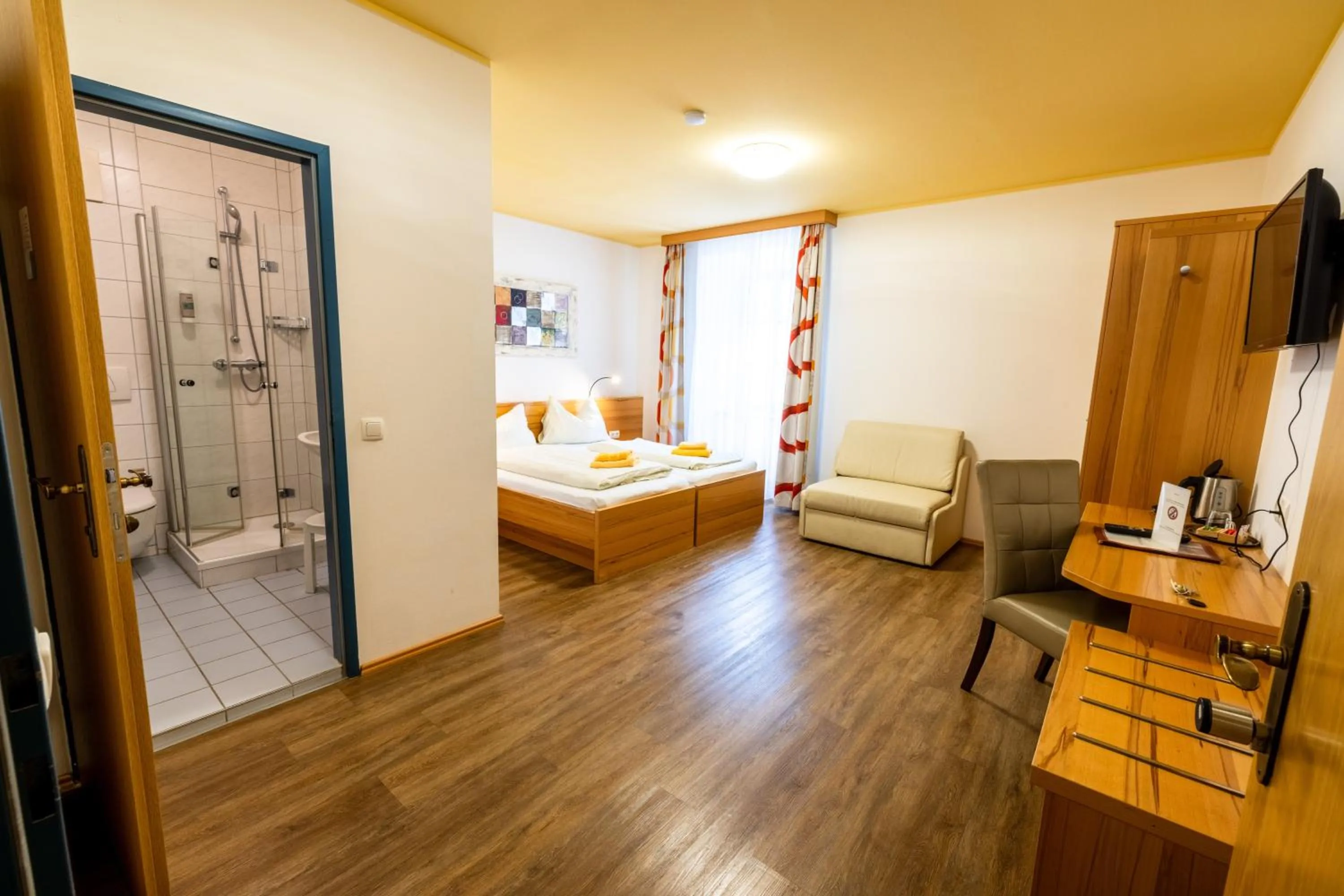 Photo of the whole room, Bed in Egidiwirt Murau