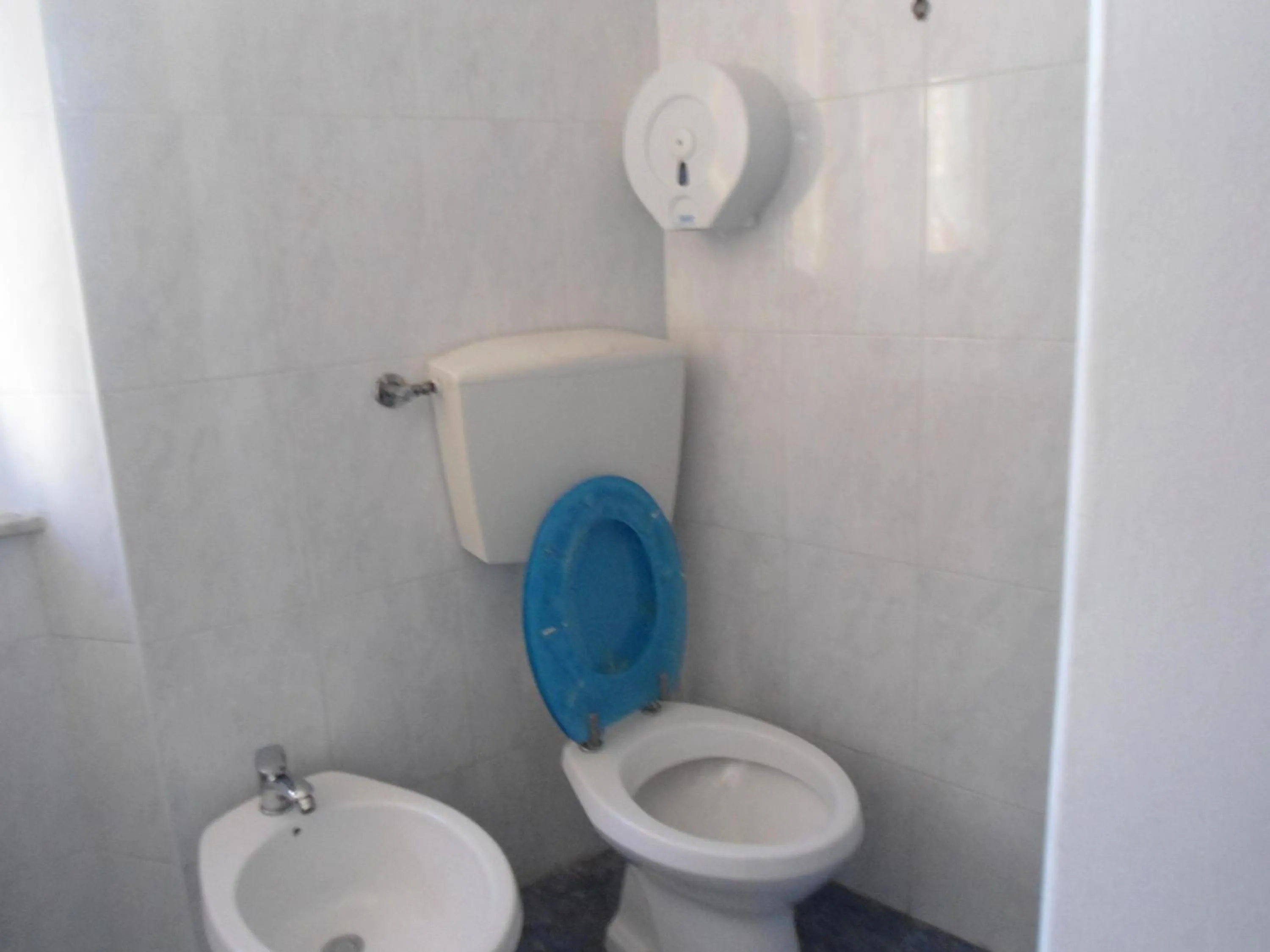 Bathroom in Hotel Houston Livorno - Struttura Esclusivamente Turistica - Not for Business or Workers