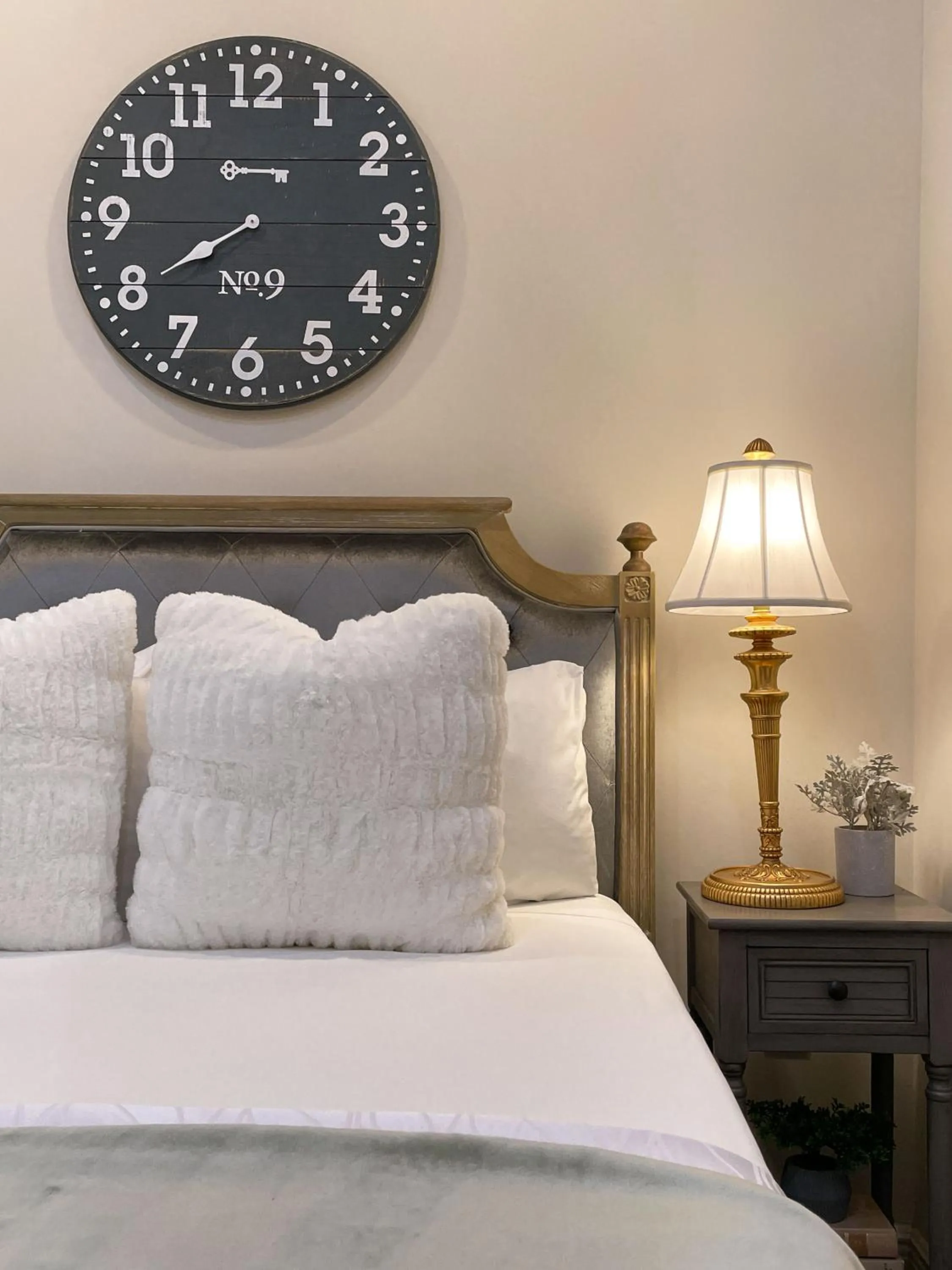 Bed in The Alexandre