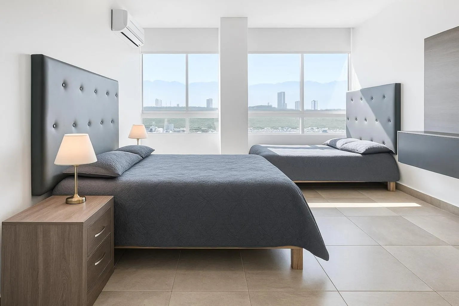 Bed in Stylish Panoramic Views City Loft